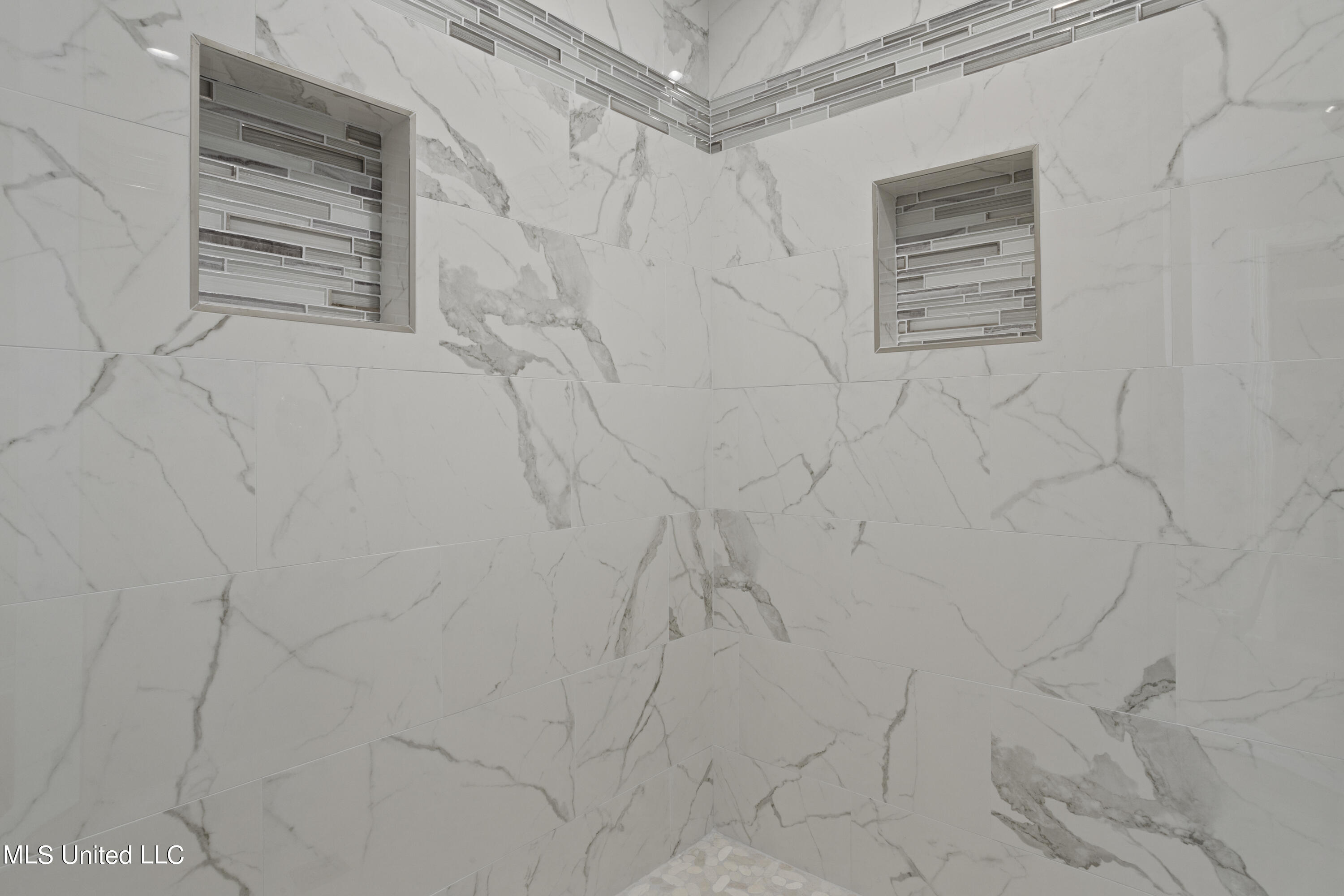 8720 Live Oak Street