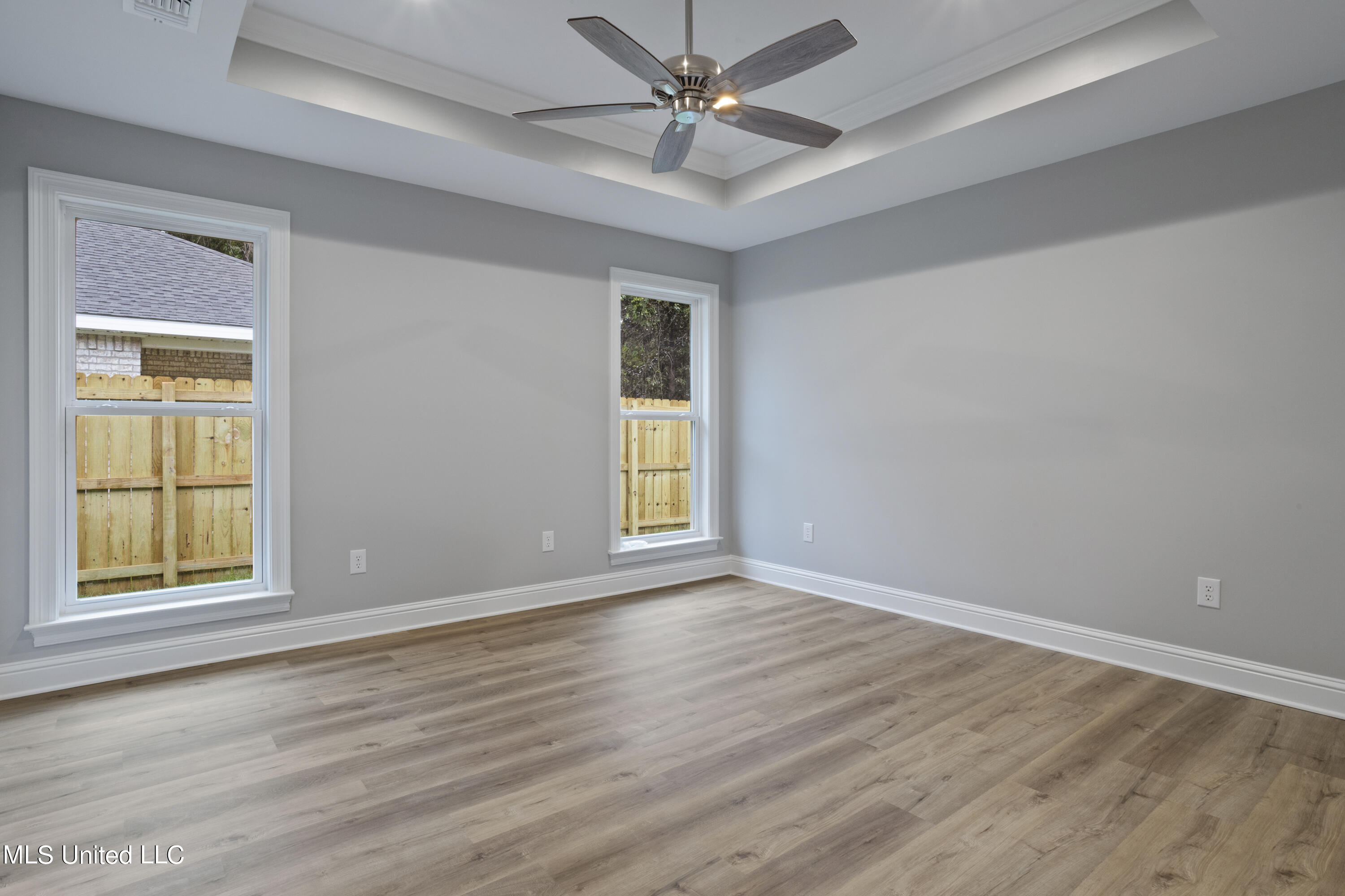 8720 Live Oak Street