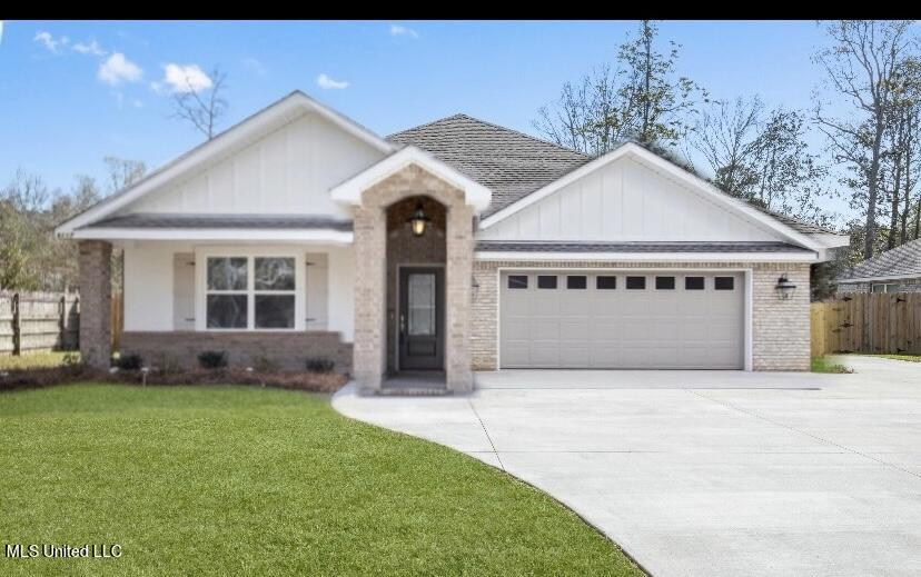 8720 Live Oak Street