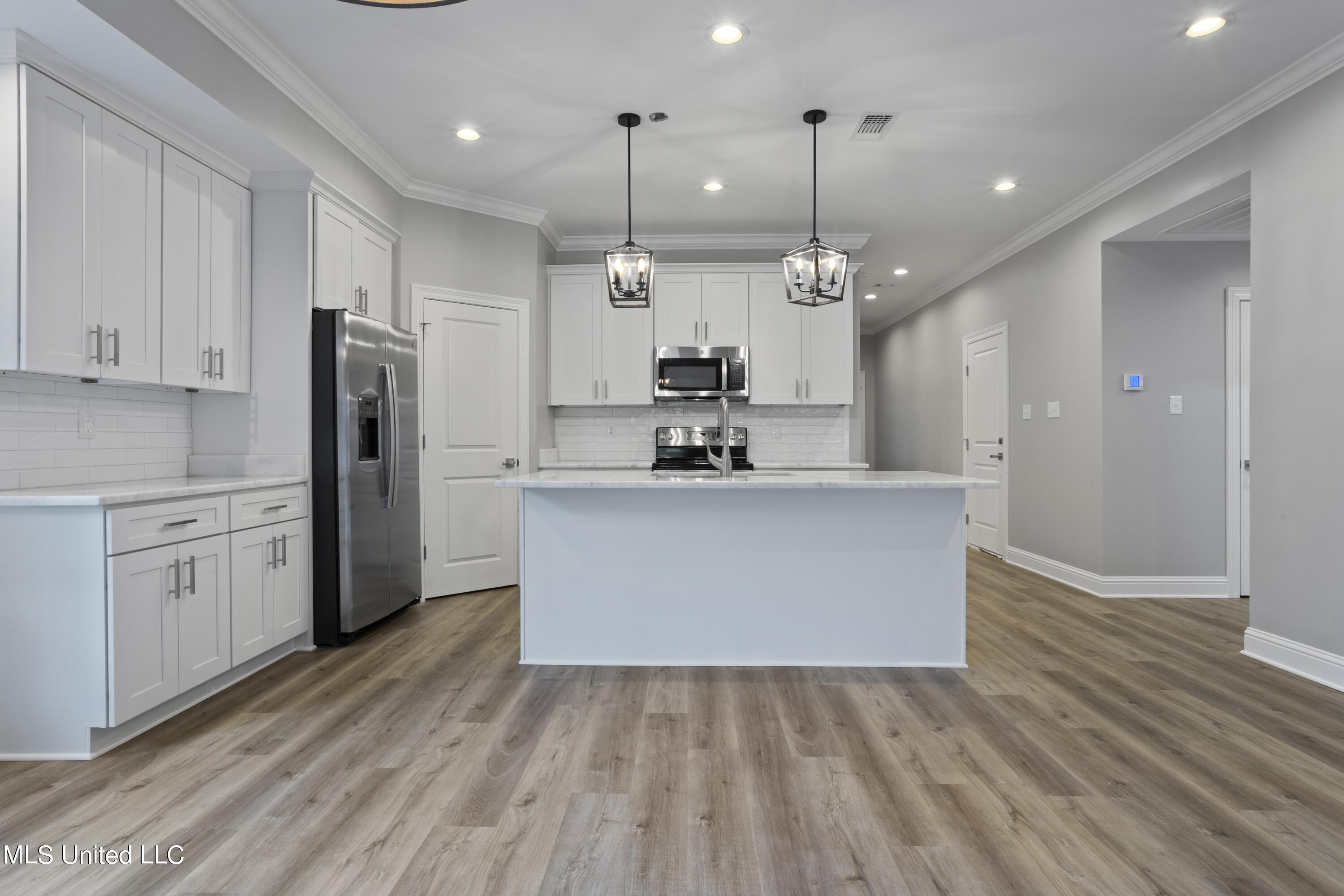 8720 Live Oak Street