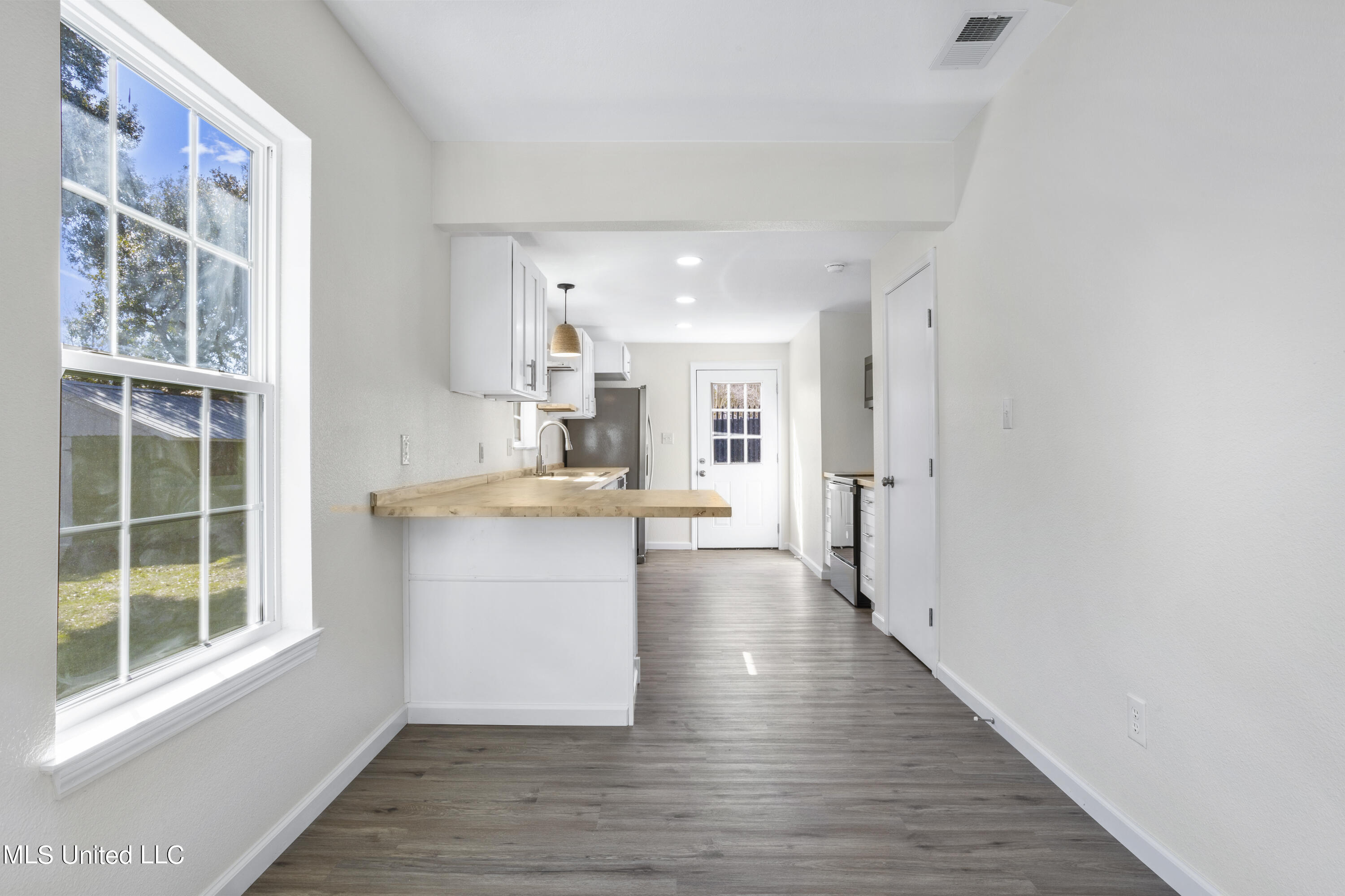 1175 Lafayette Street