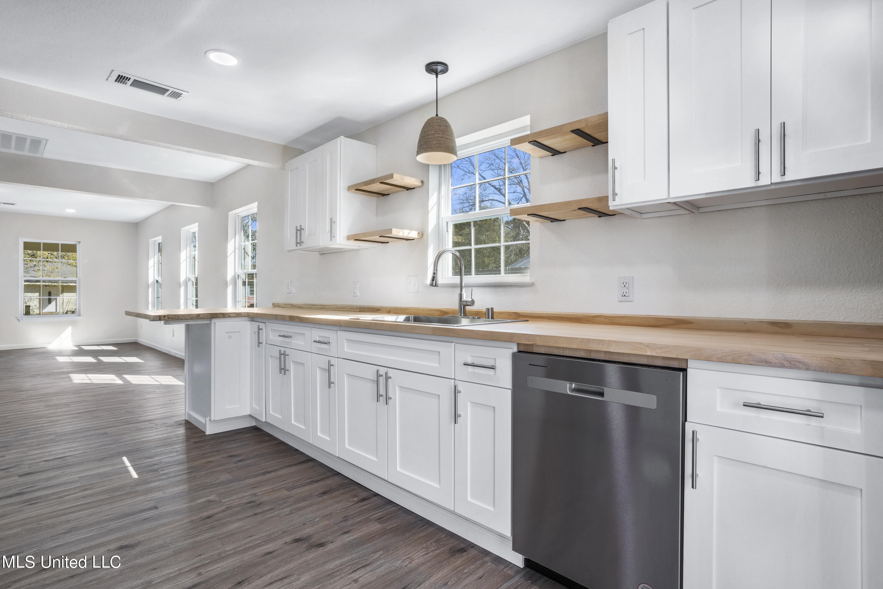 1175 Lafayette Street