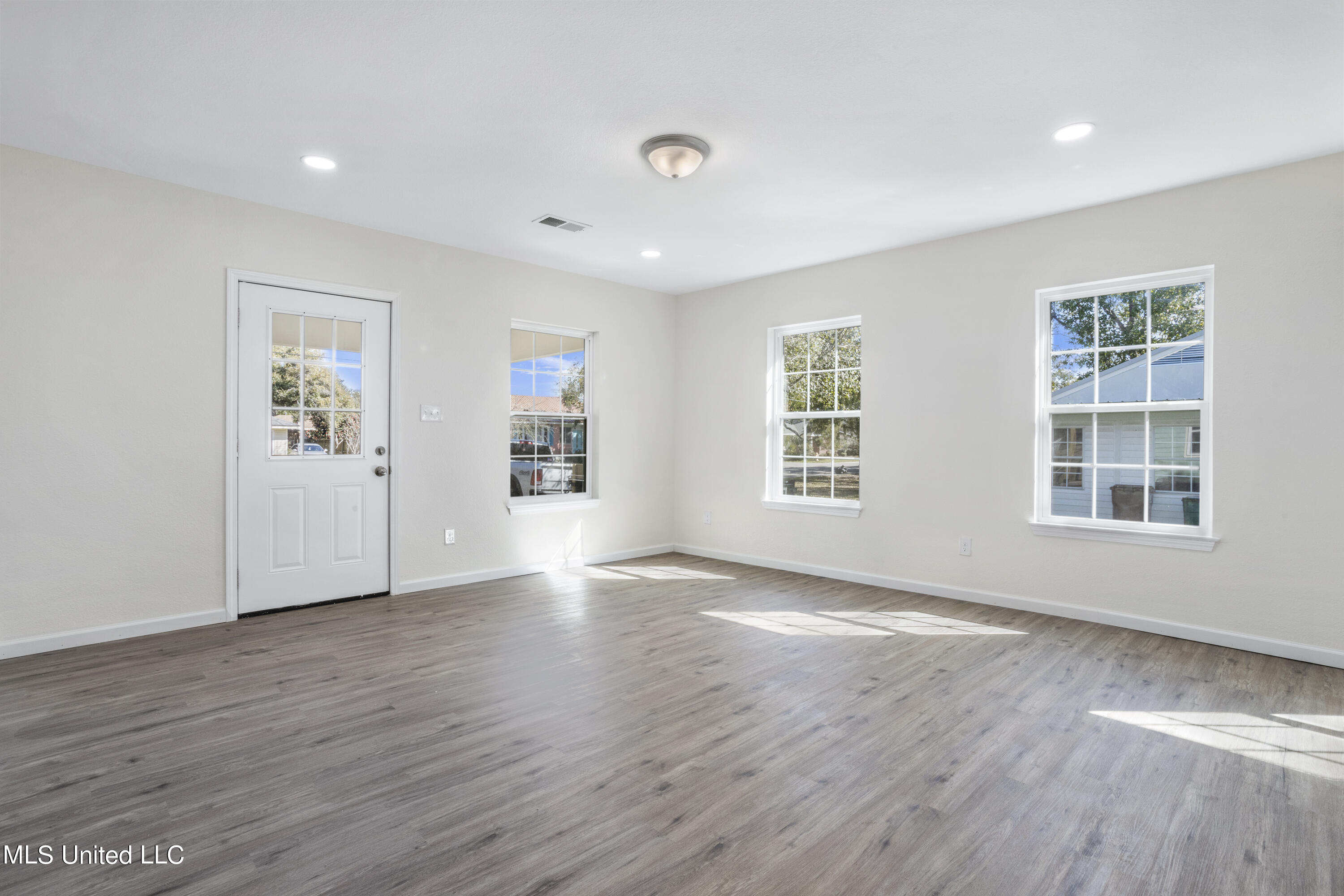 1175 Lafayette Street