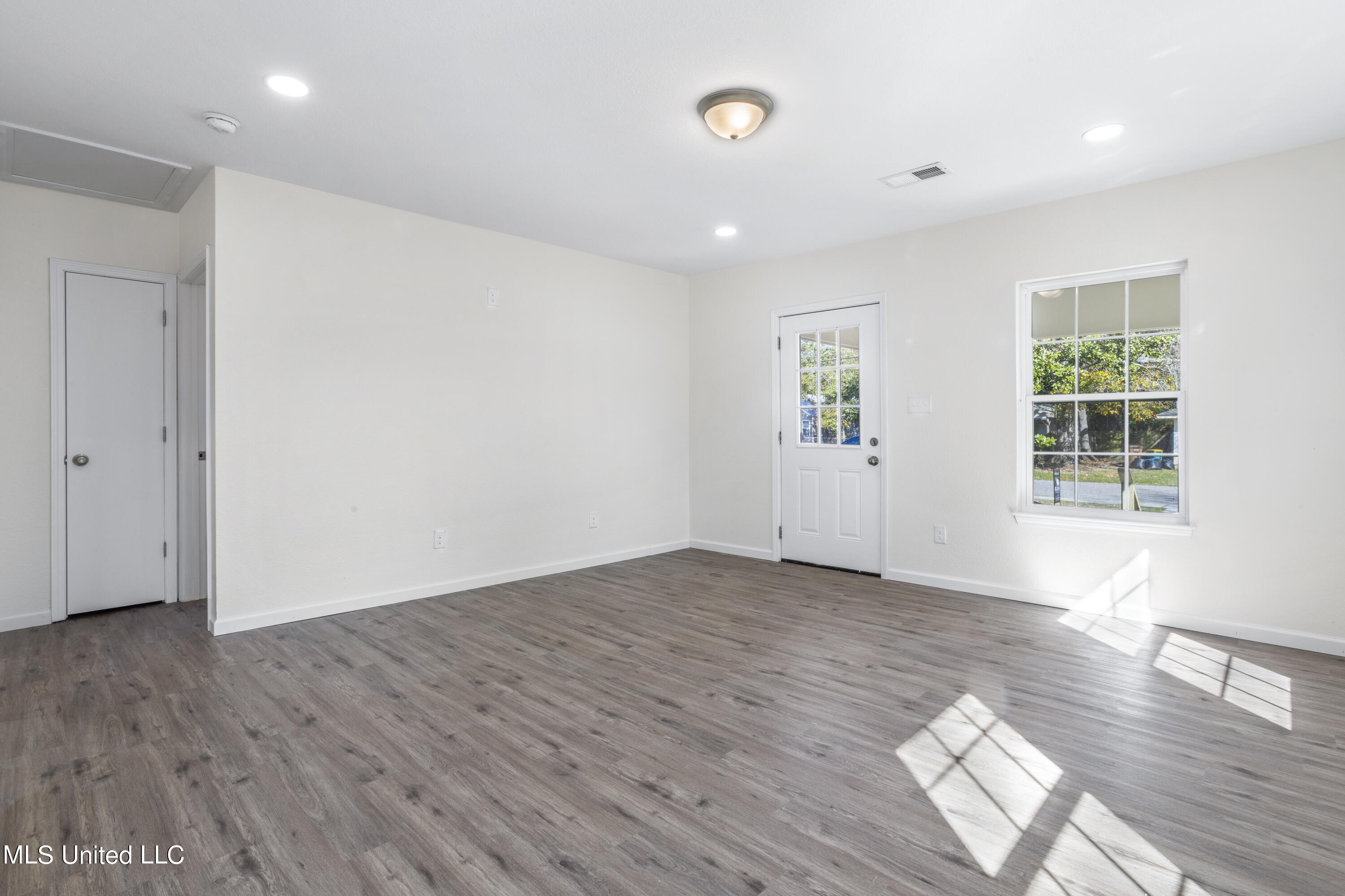 1175 Lafayette Street