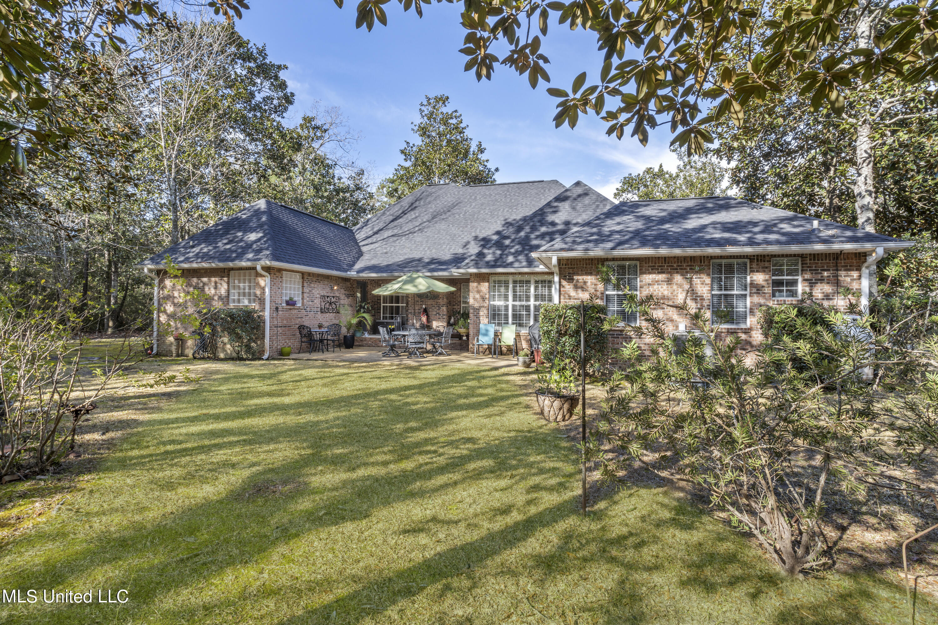 1601 Magnolia Bluff Drive