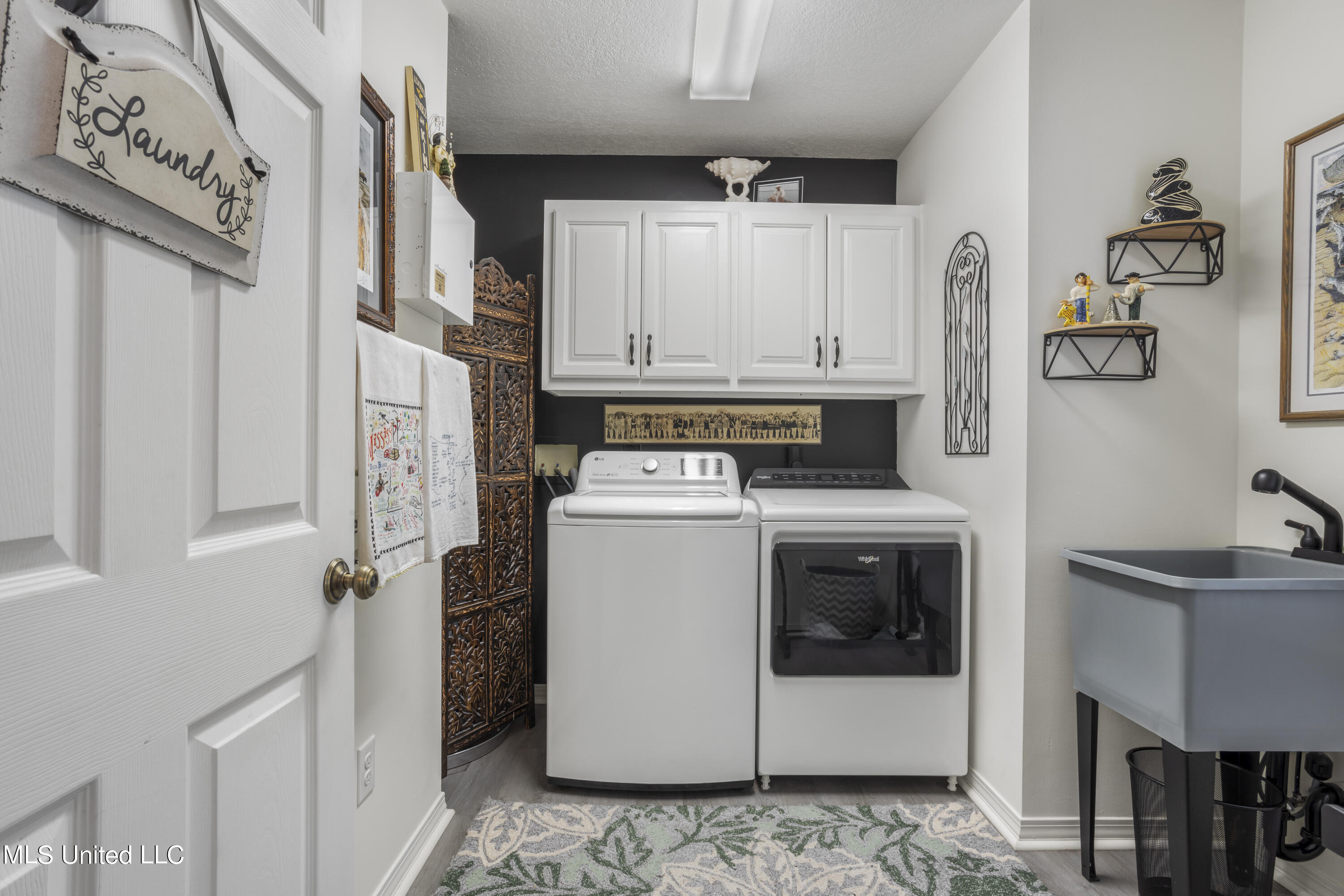 1601 Magnolia Bluff Drive