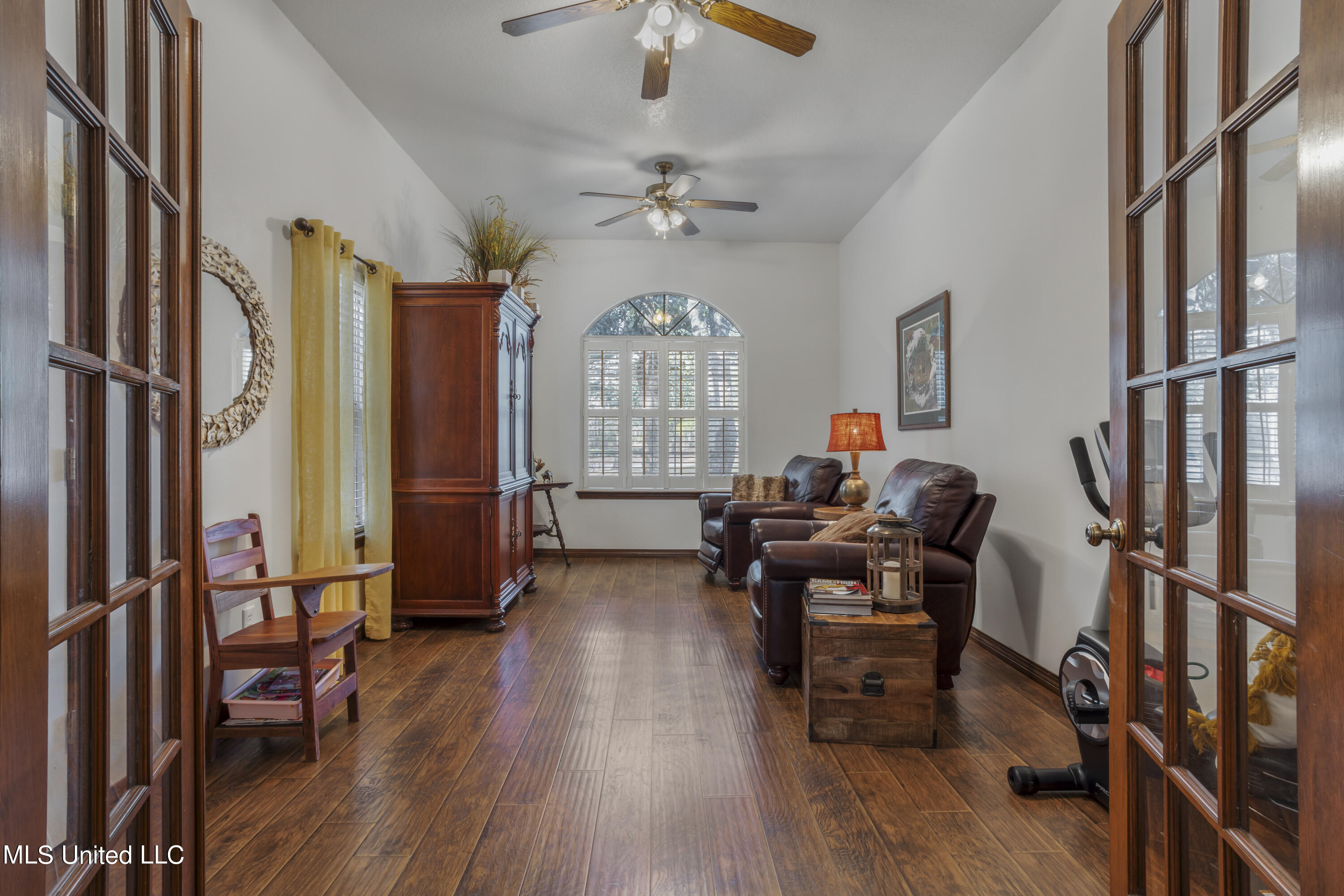 1601 Magnolia Bluff Drive