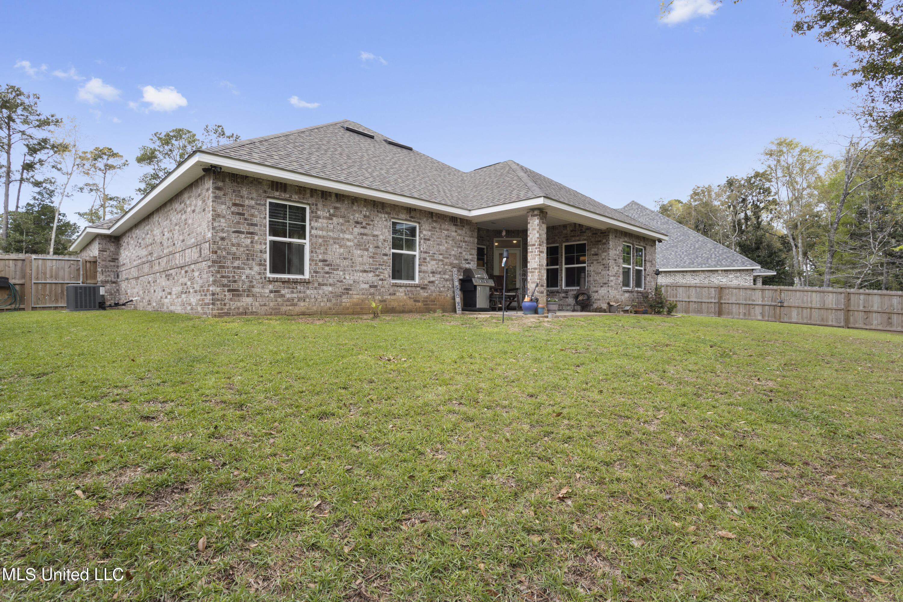 128 Spanish Cove Drive