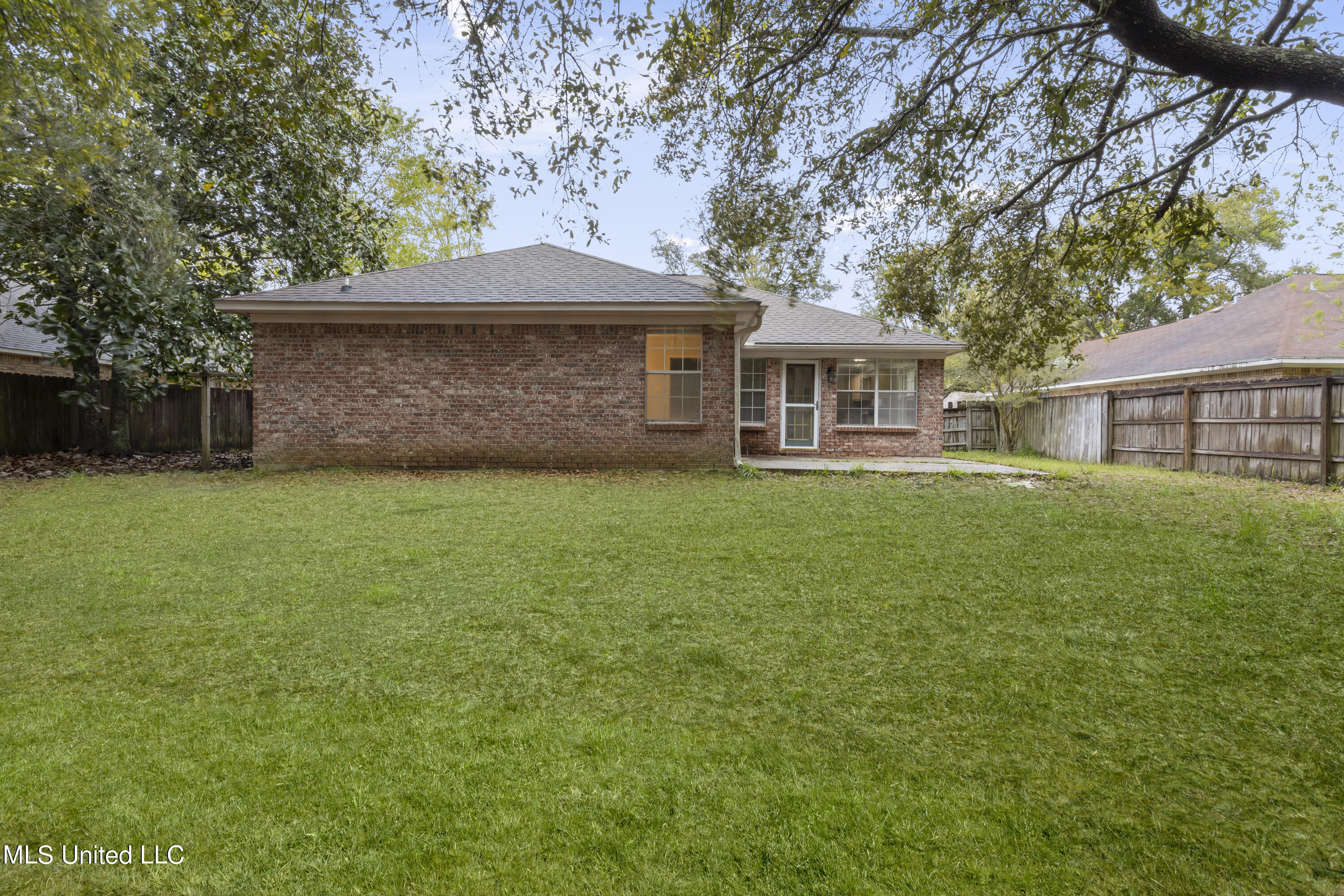 8513 Clamshell Avenue