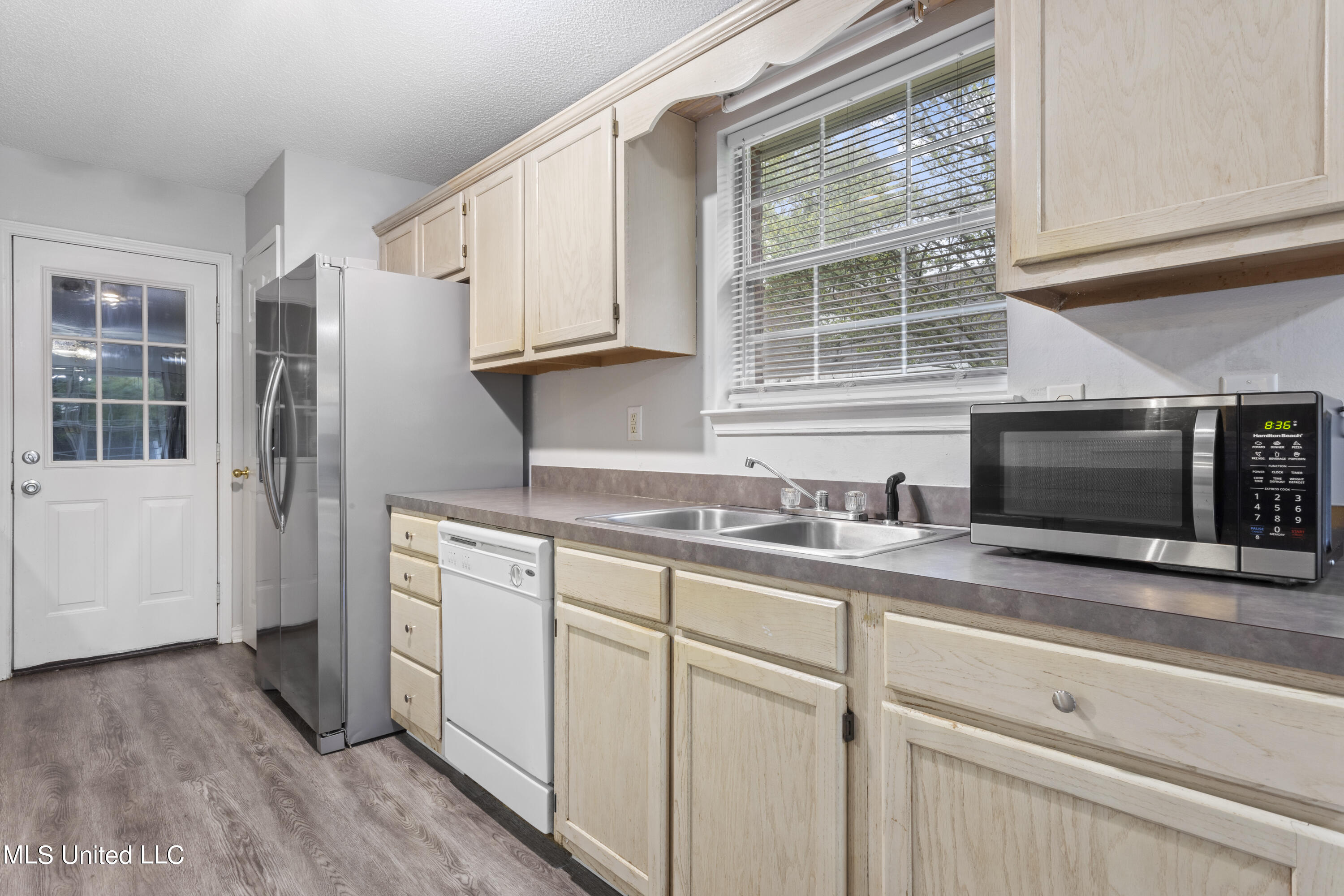 8513 Clamshell Avenue