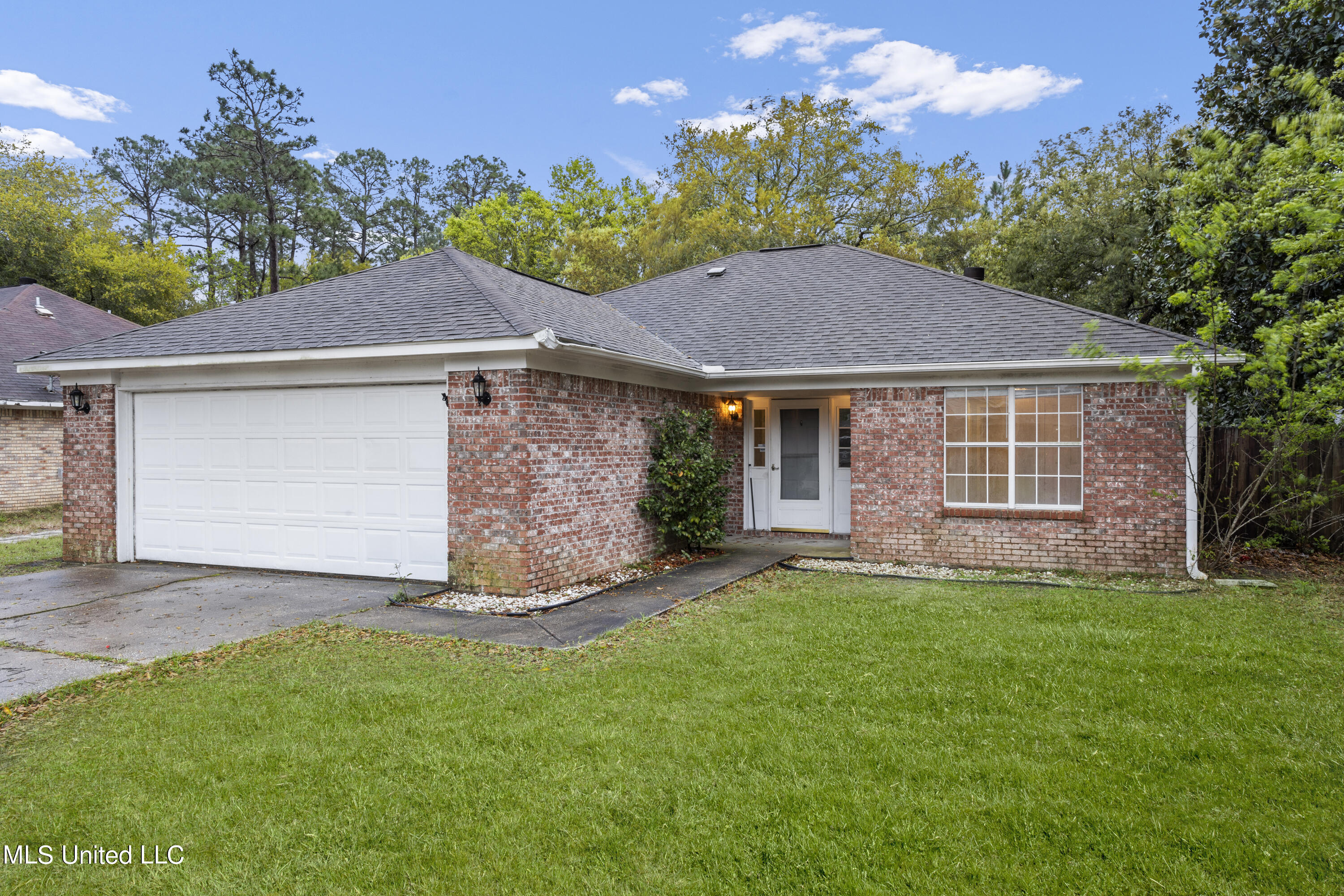 8513 Clamshell Avenue