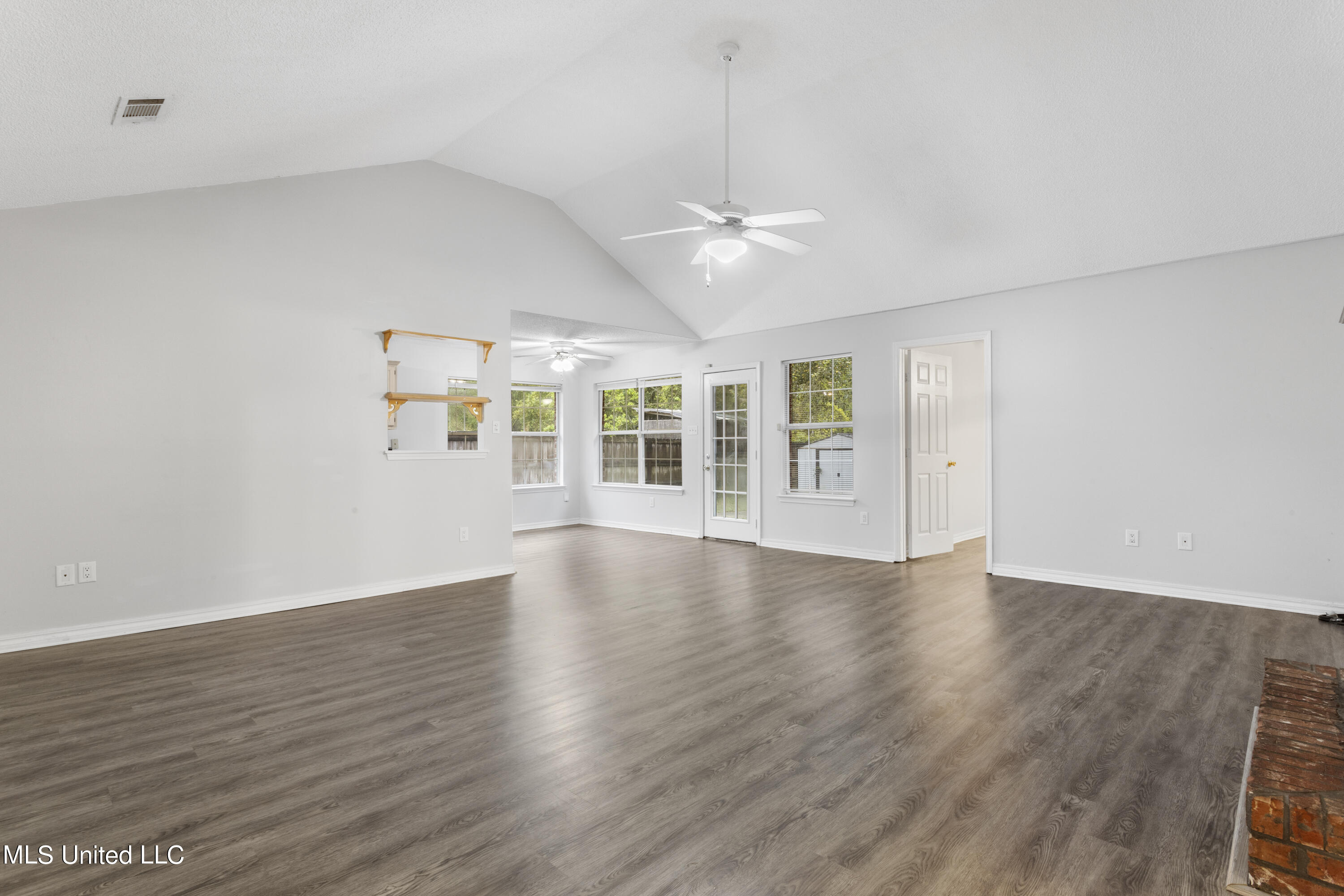 8513 Clamshell Avenue