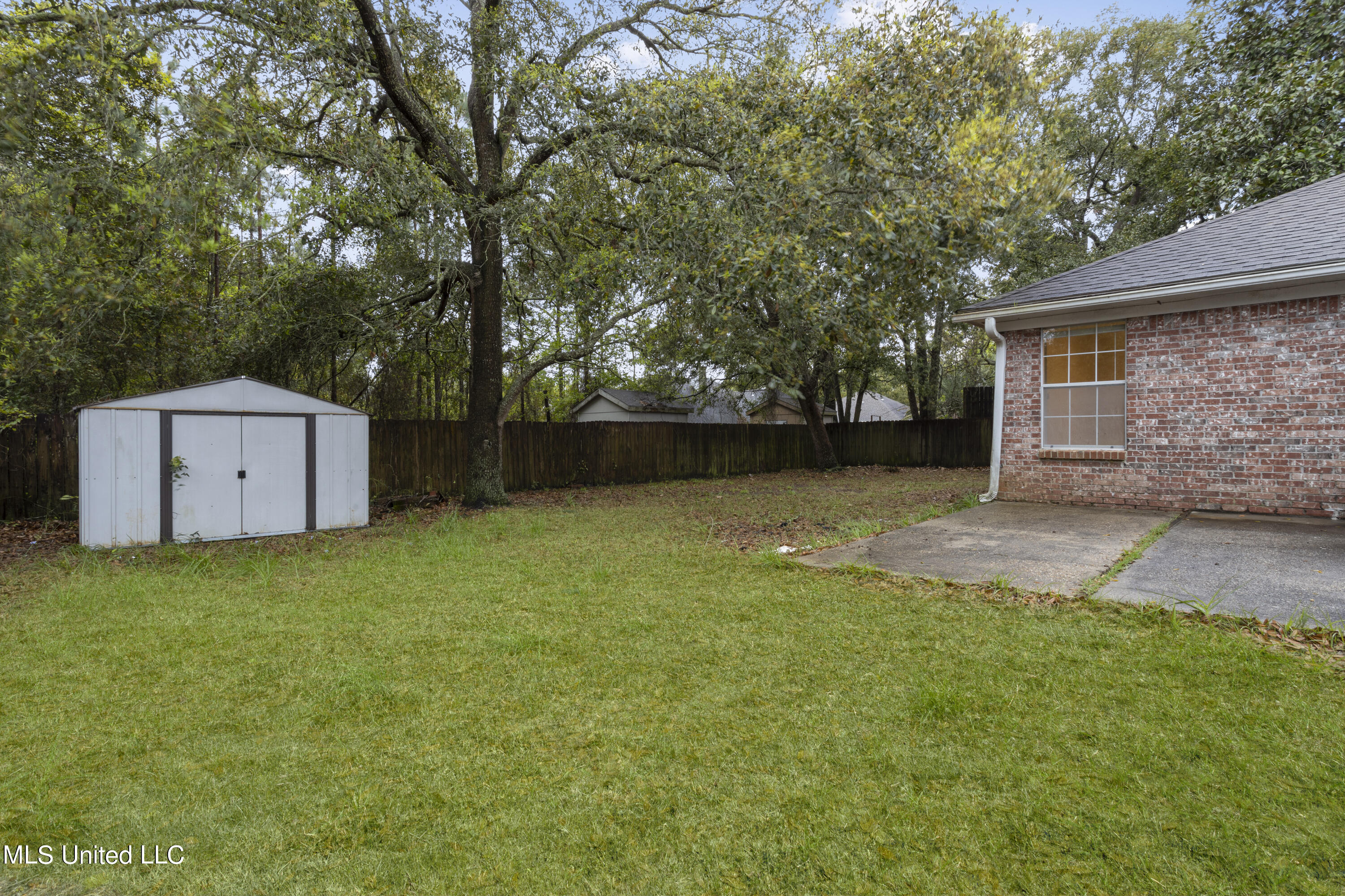 8513 Clamshell Avenue