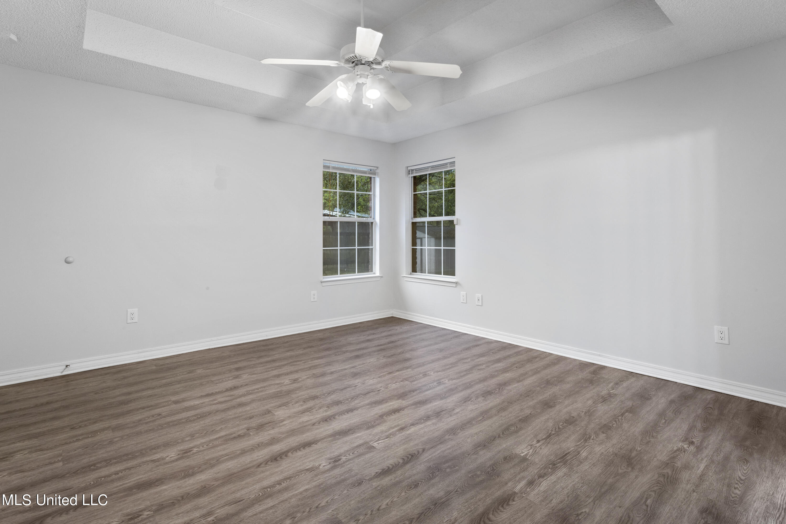 8513 Clamshell Avenue