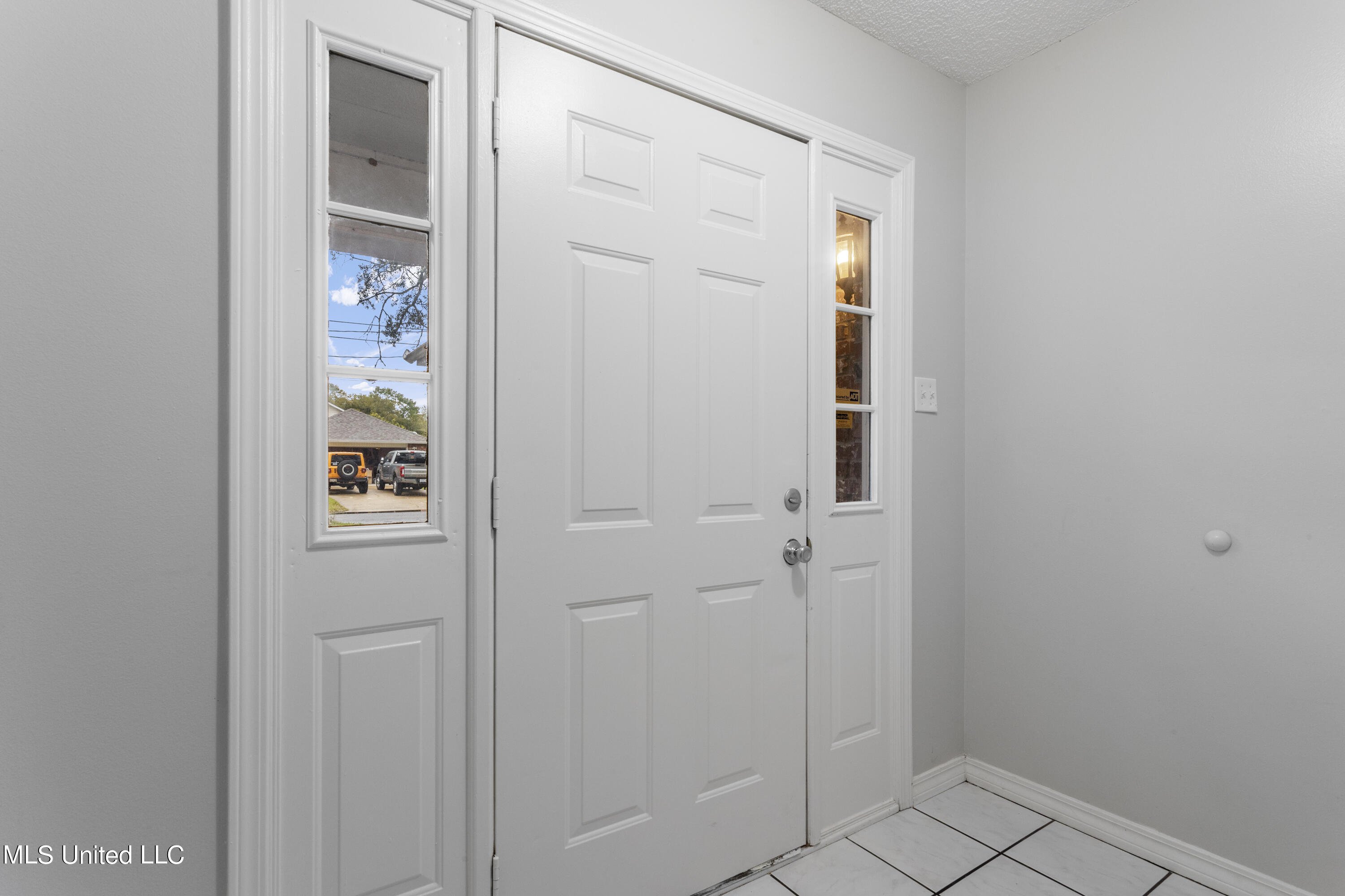 8513 Clamshell Avenue