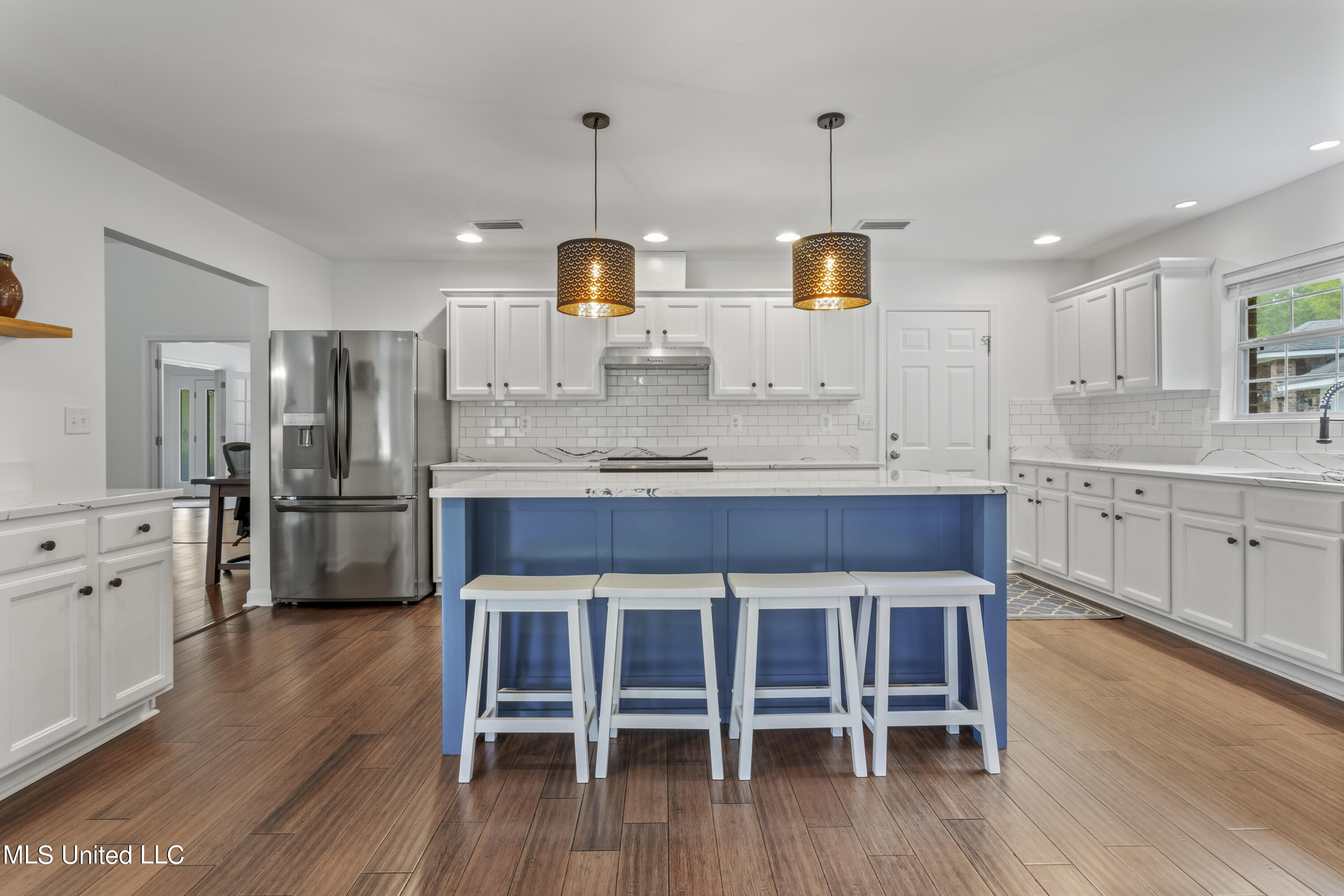 701 Hidden Oaks Drive