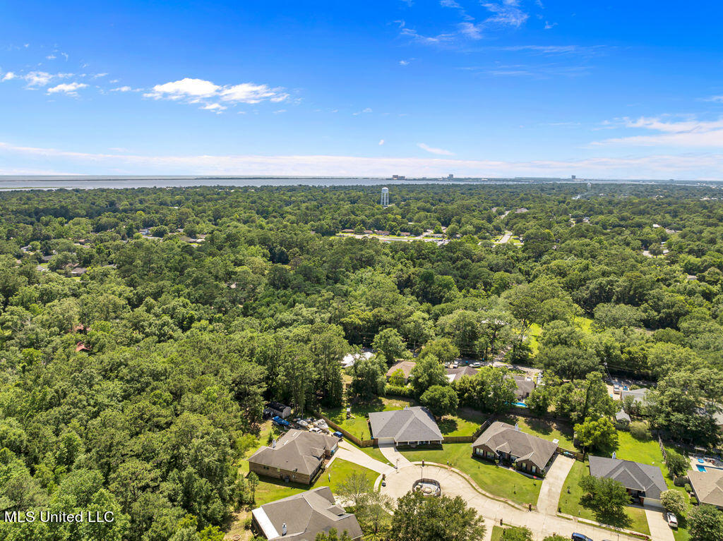 701 Hidden Oaks Drive