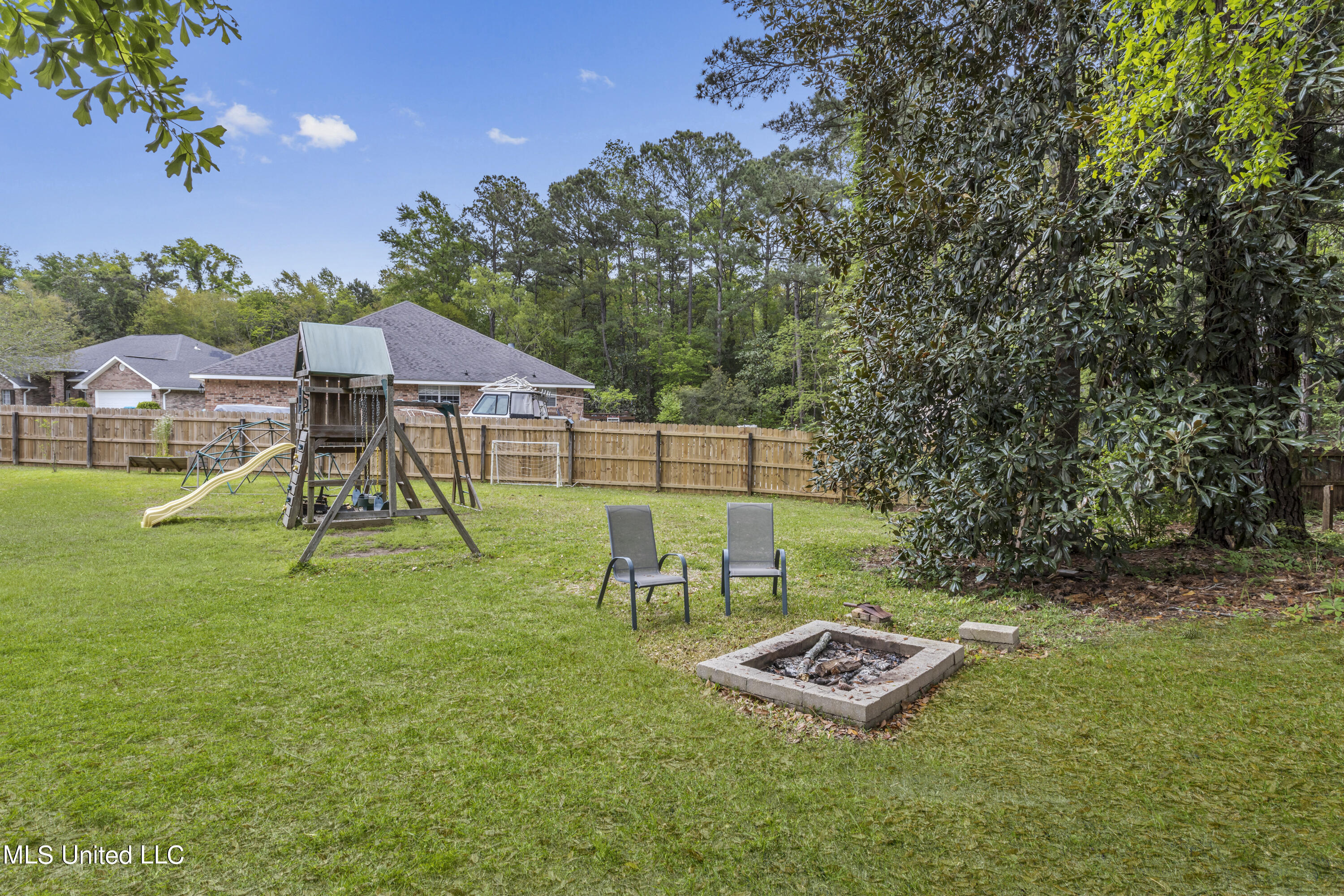 701 Hidden Oaks Drive