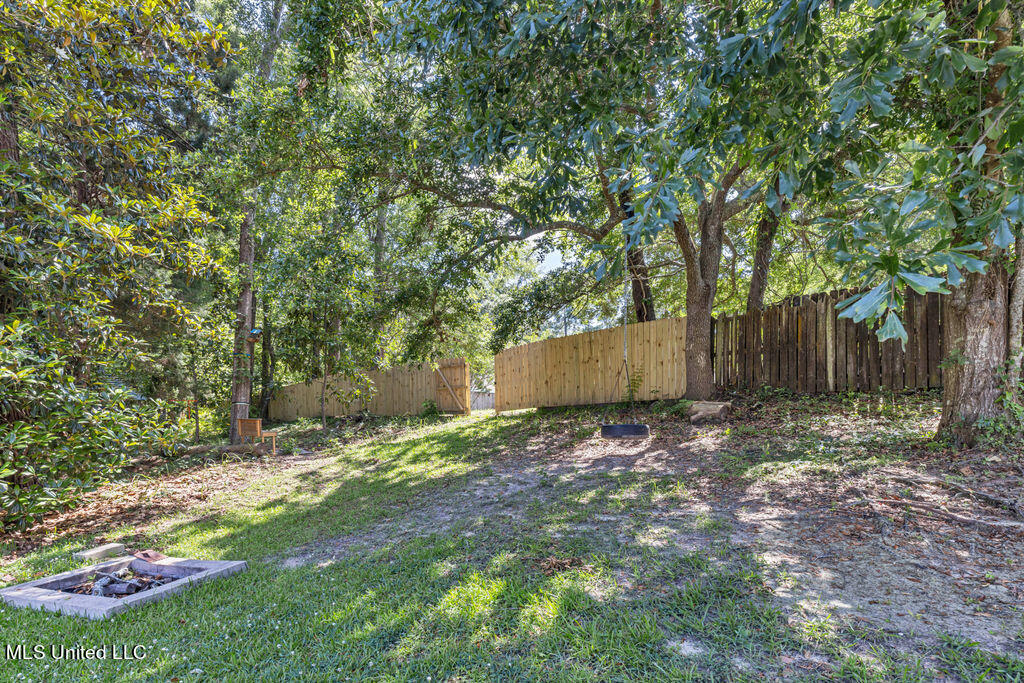 701 Hidden Oaks Drive