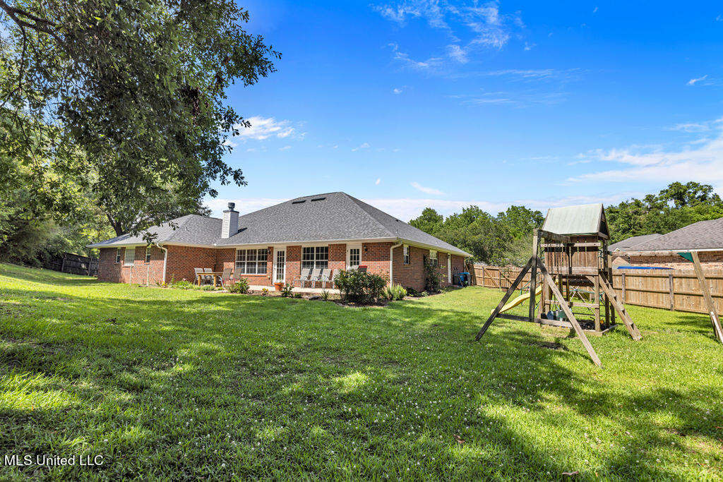 701 Hidden Oaks Drive