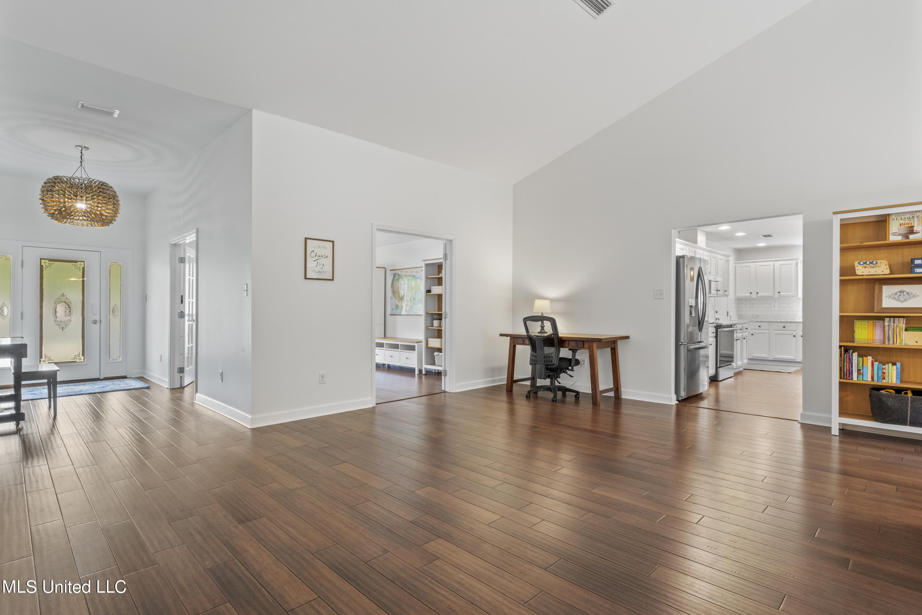 701 Hidden Oaks Drive