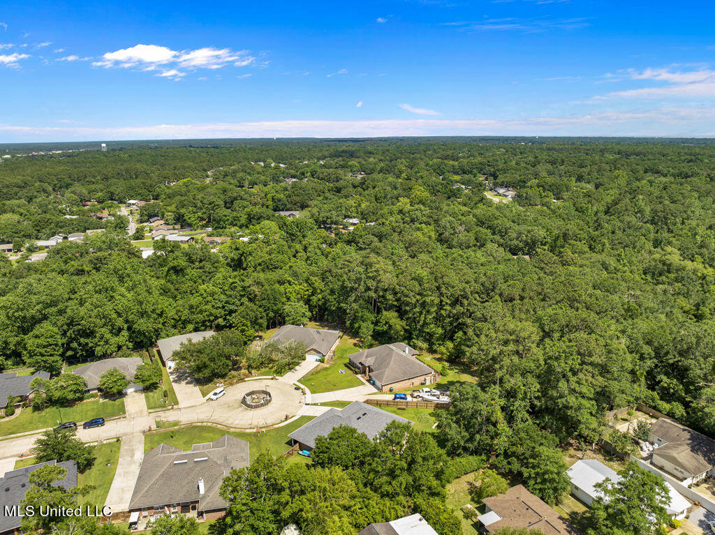 701 Hidden Oaks Drive