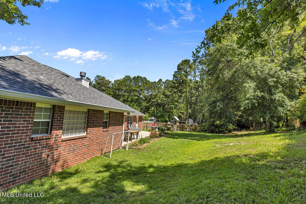 701 Hidden Oaks Drive