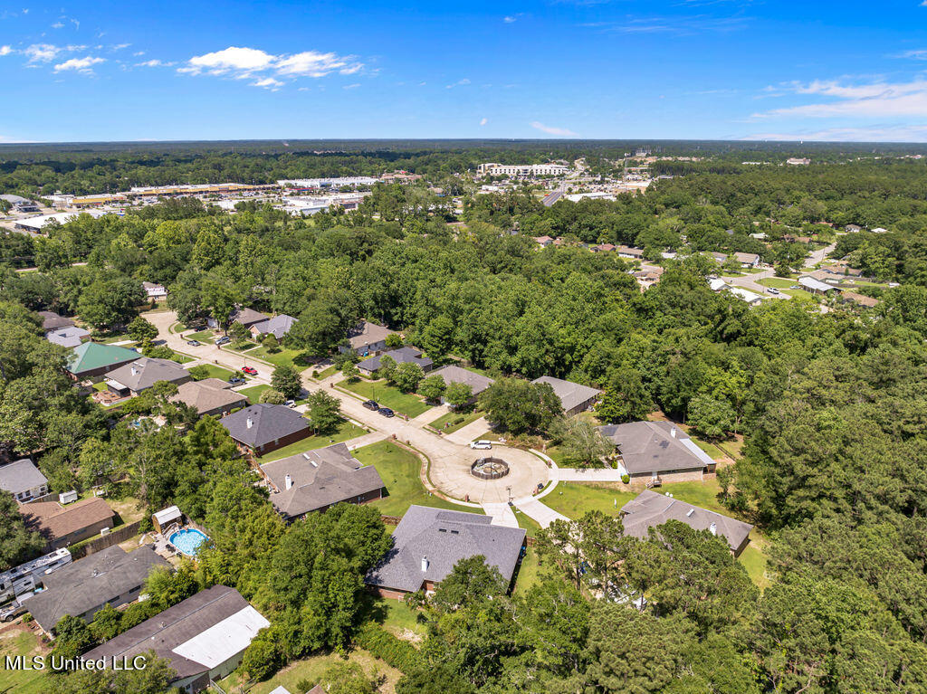 701 Hidden Oaks Drive