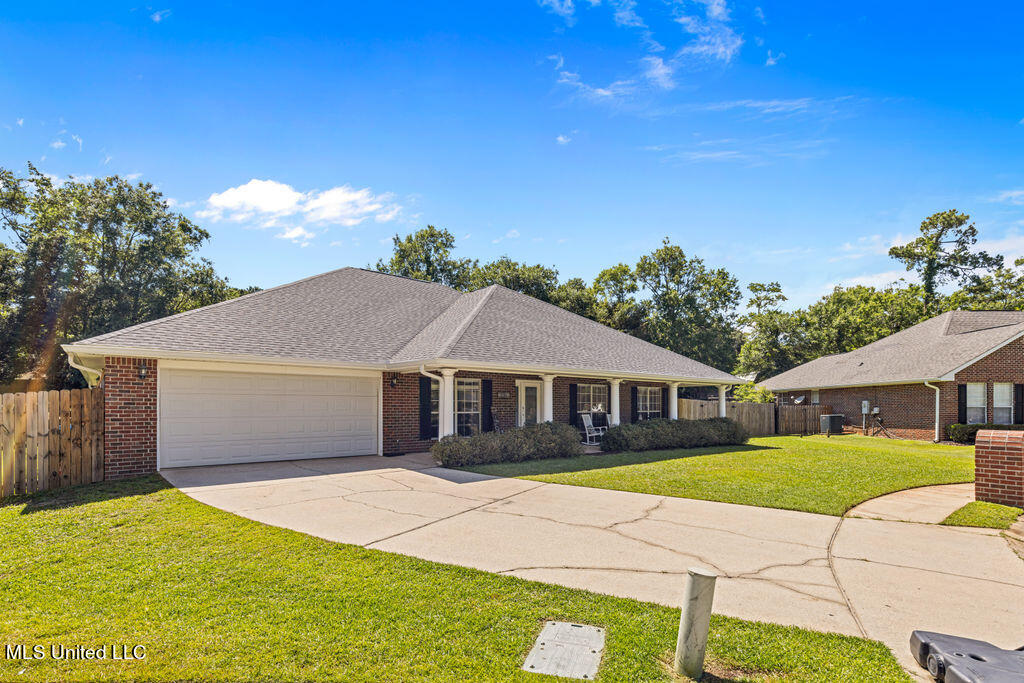 701 Hidden Oaks Drive