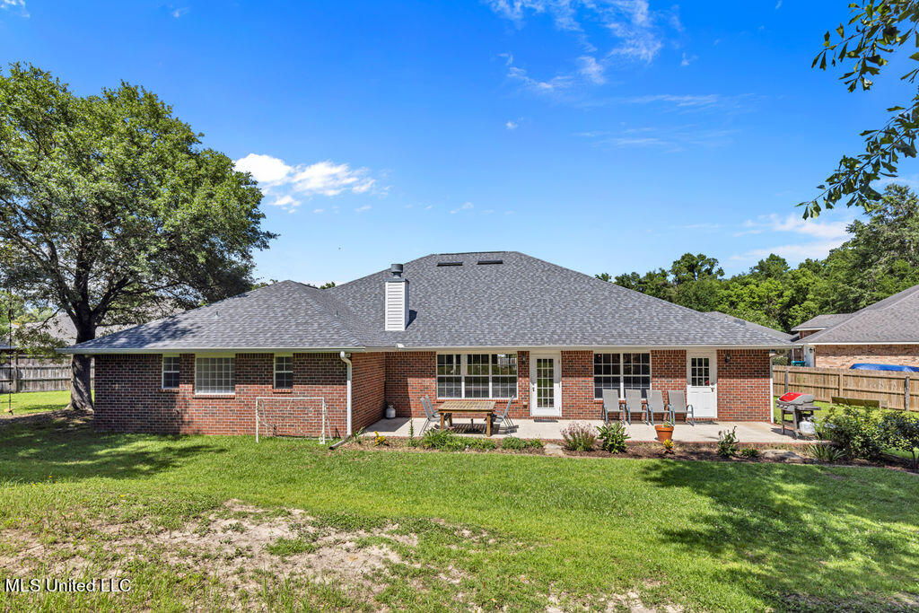 701 Hidden Oaks Drive