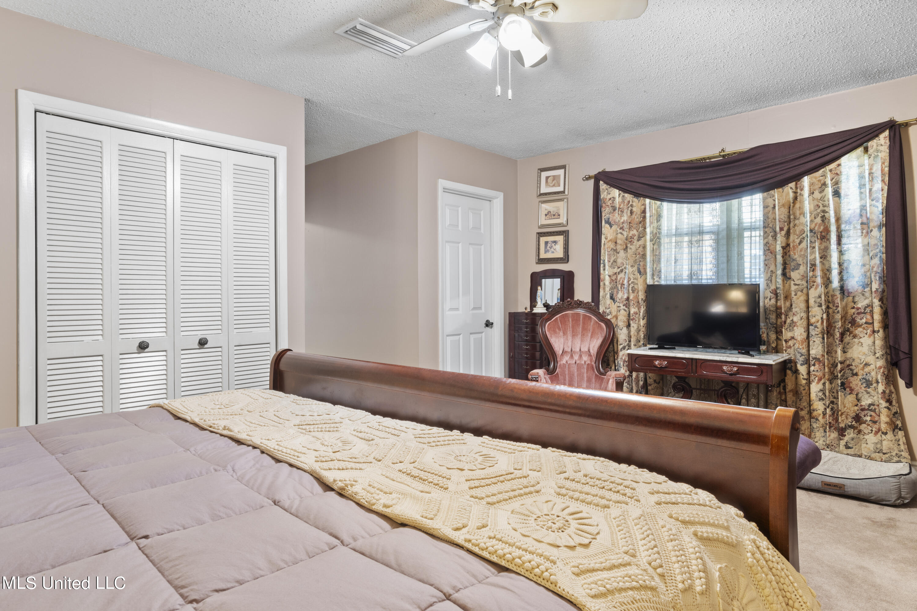 1107 Le Badine Court