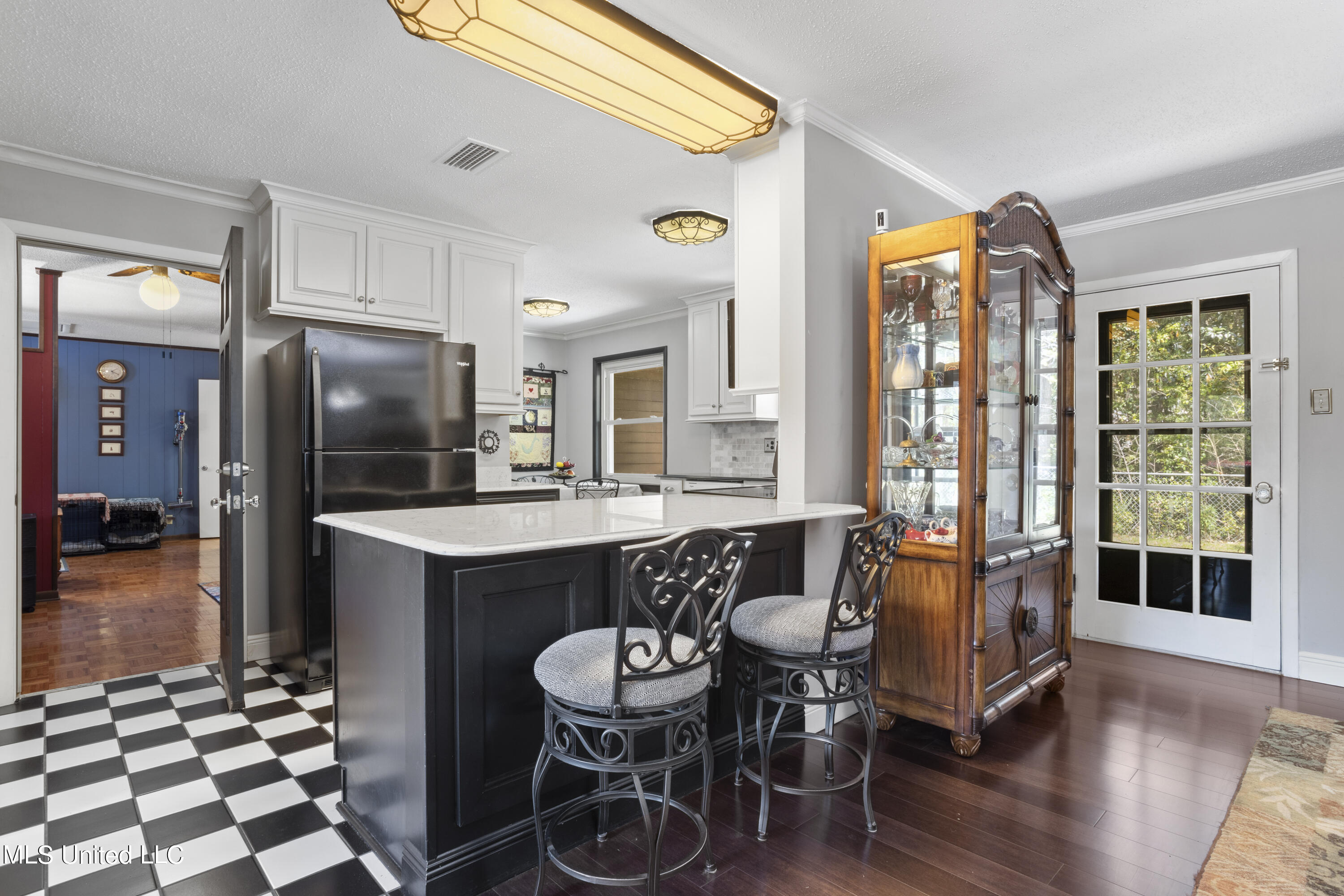 1107 Le Badine Court