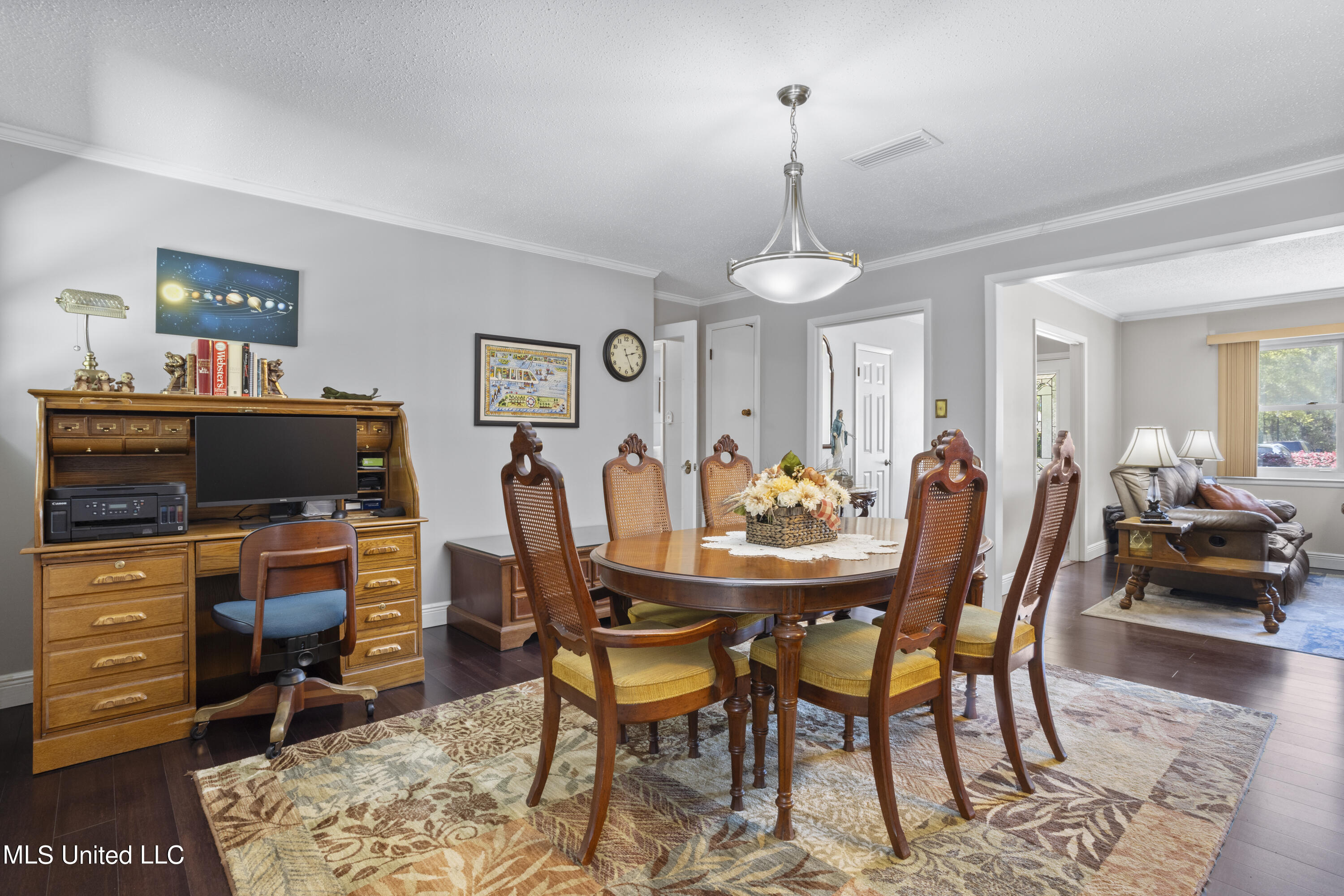 1107 Le Badine Court