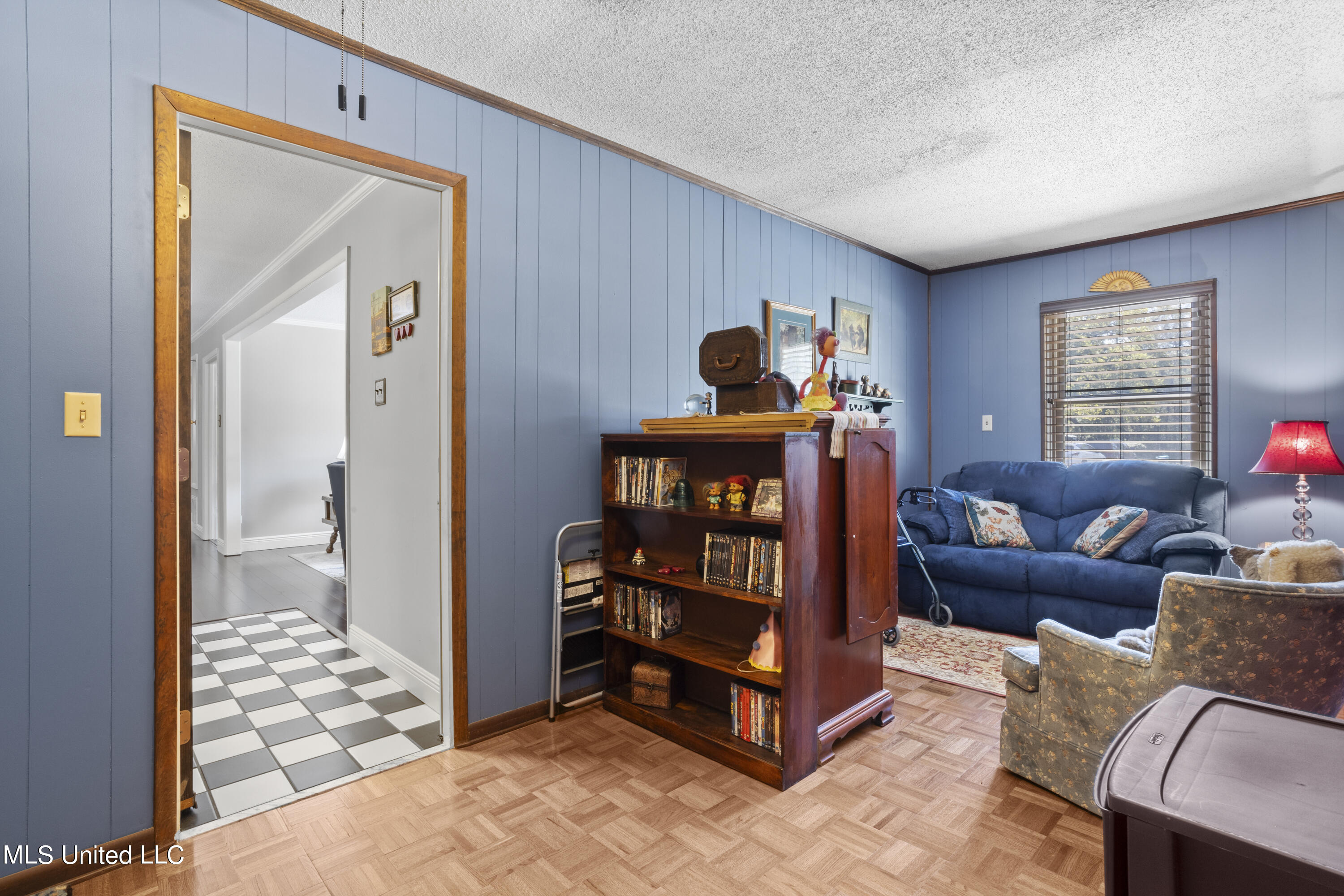 1107 Le Badine Court