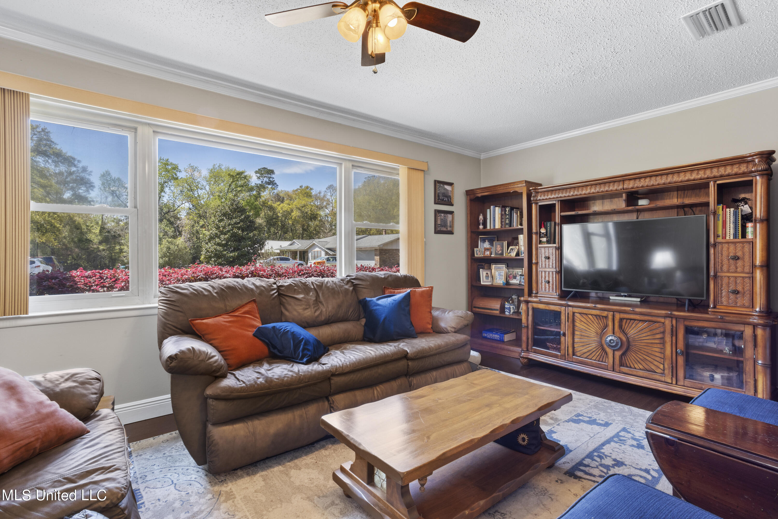 1107 Le Badine Court