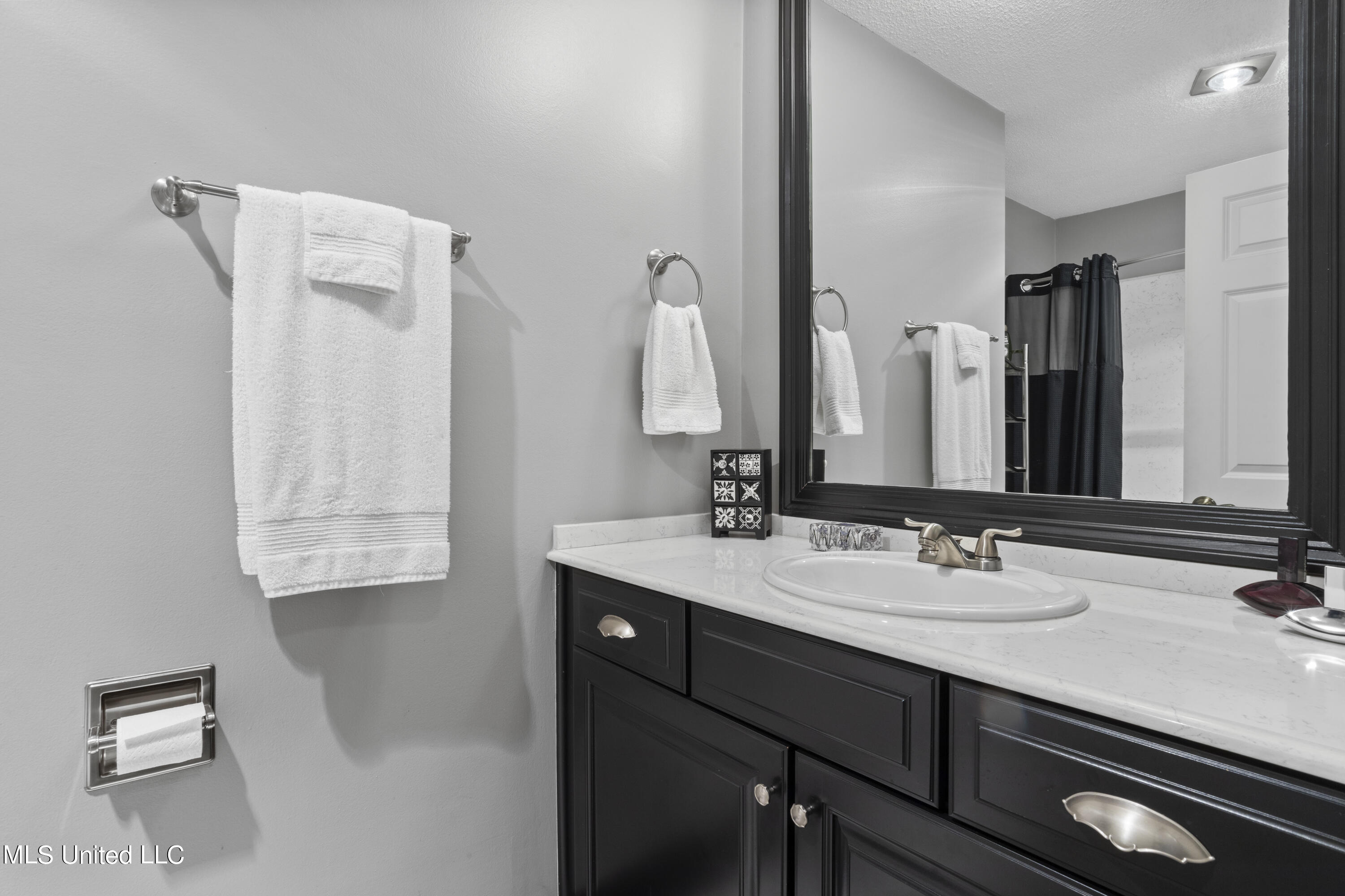 1107 Le Badine Court