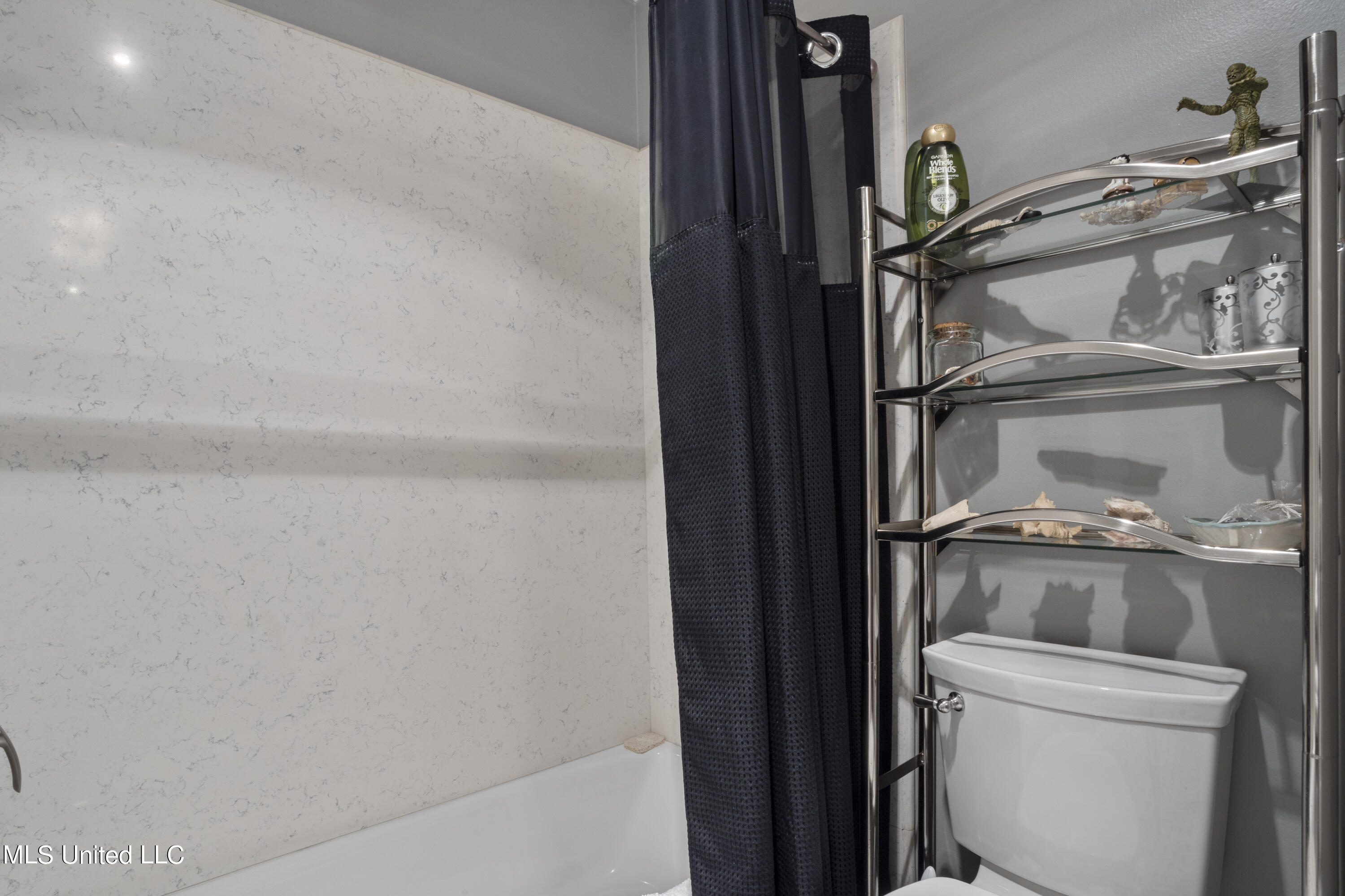 1107 Le Badine Court