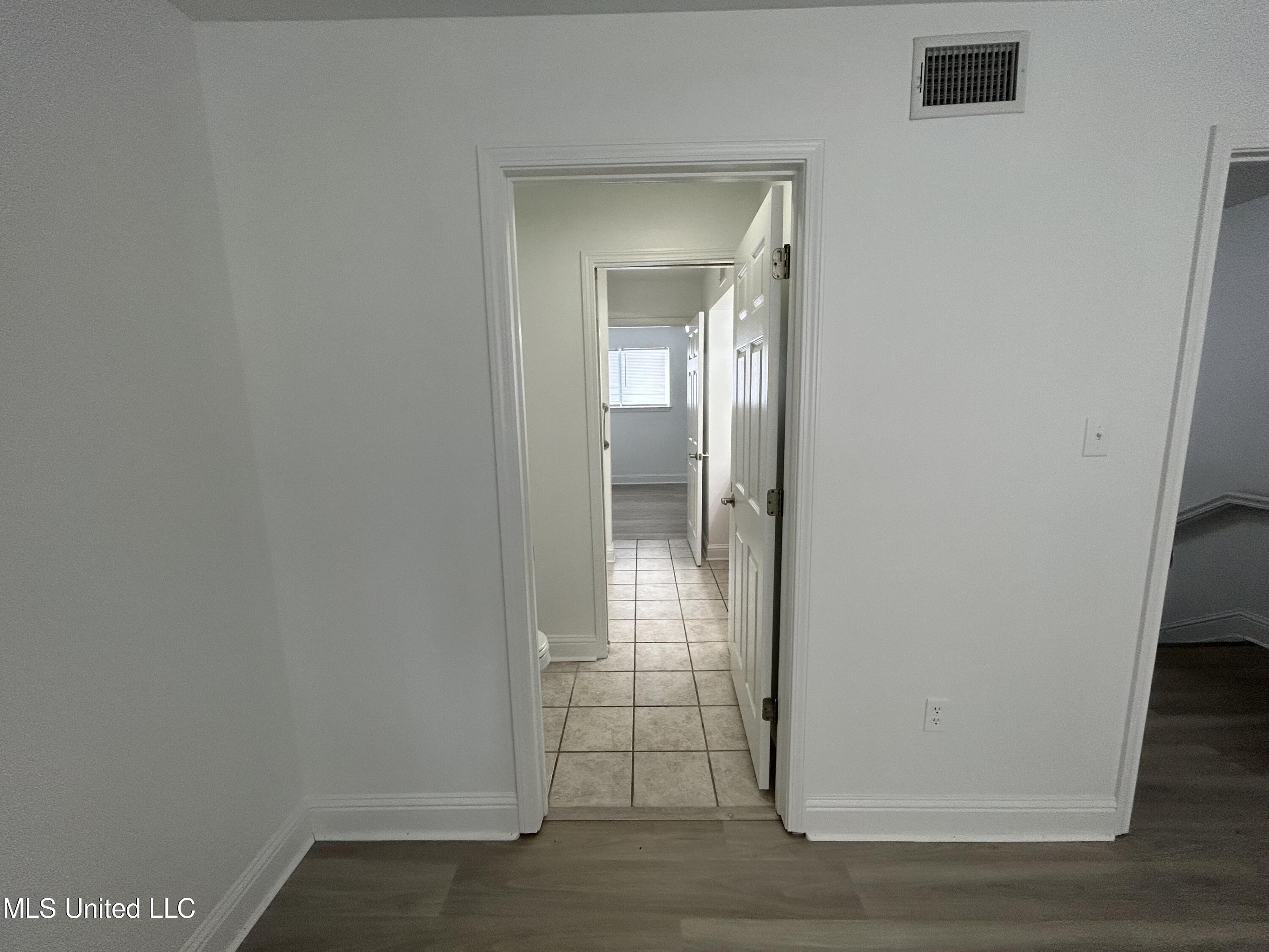 1664 Beach Boulevard, 108