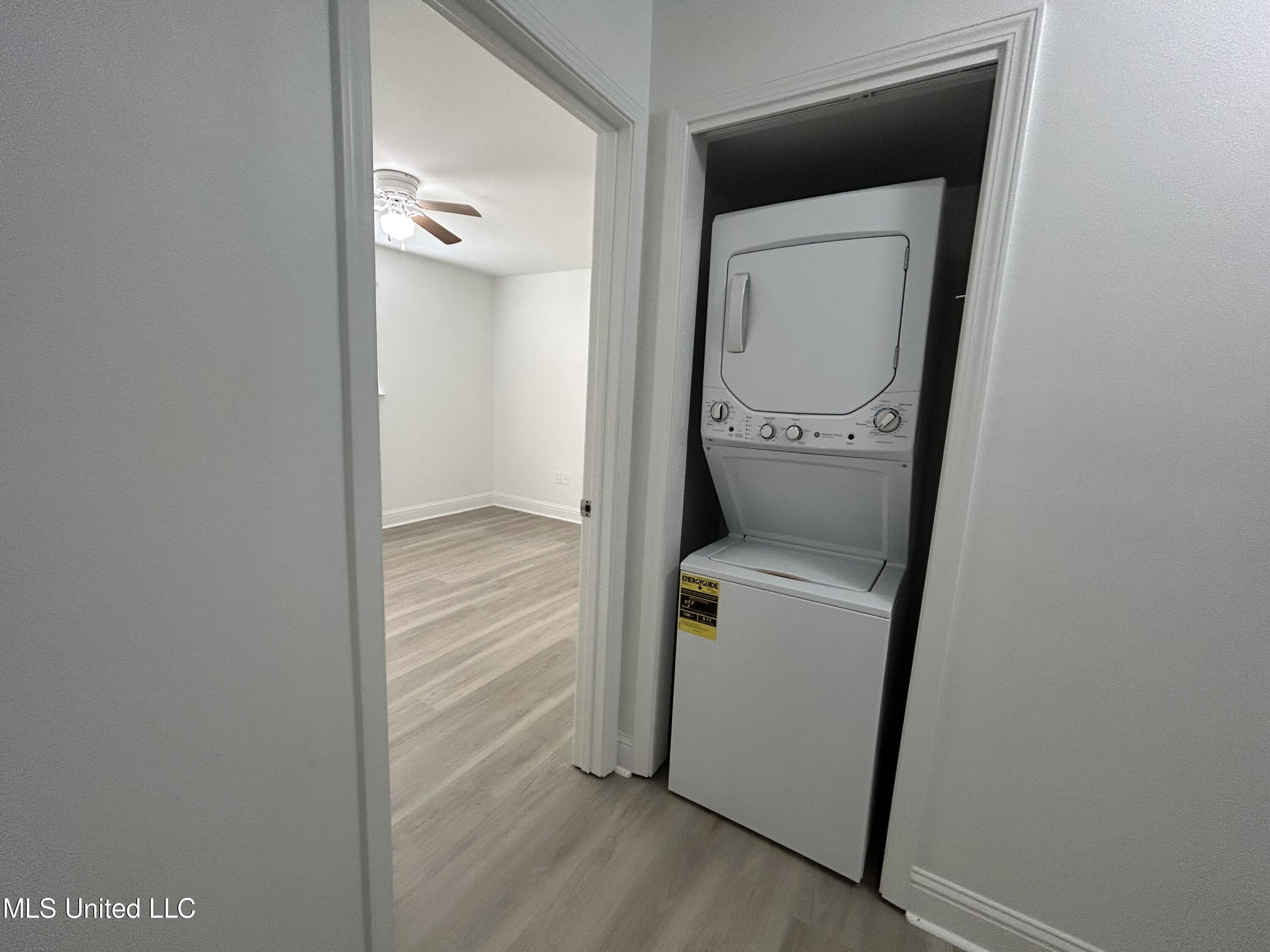 1664 Beach Boulevard, 108