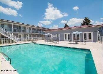 1664 Beach Boulevard, 108