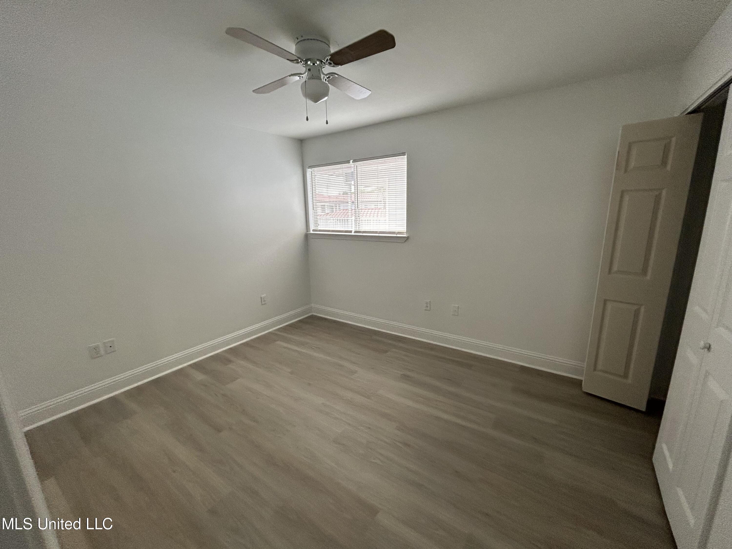 1664 Beach Boulevard, 108