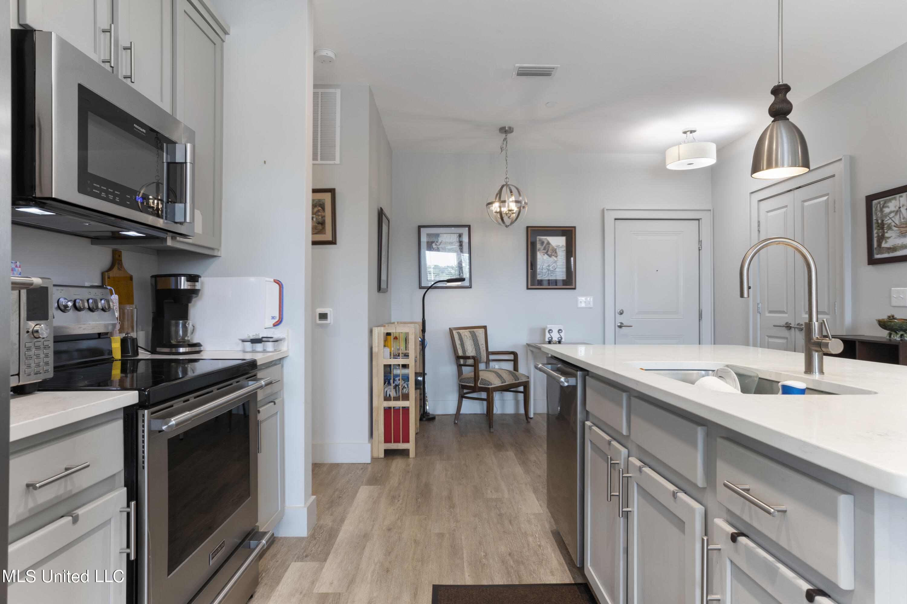 2501 Bienville #514 Boulevard, 514