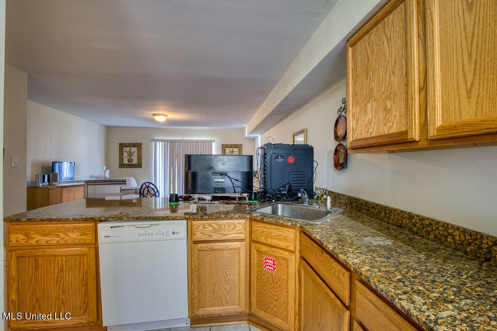 1664 Beach Boulevard, 93