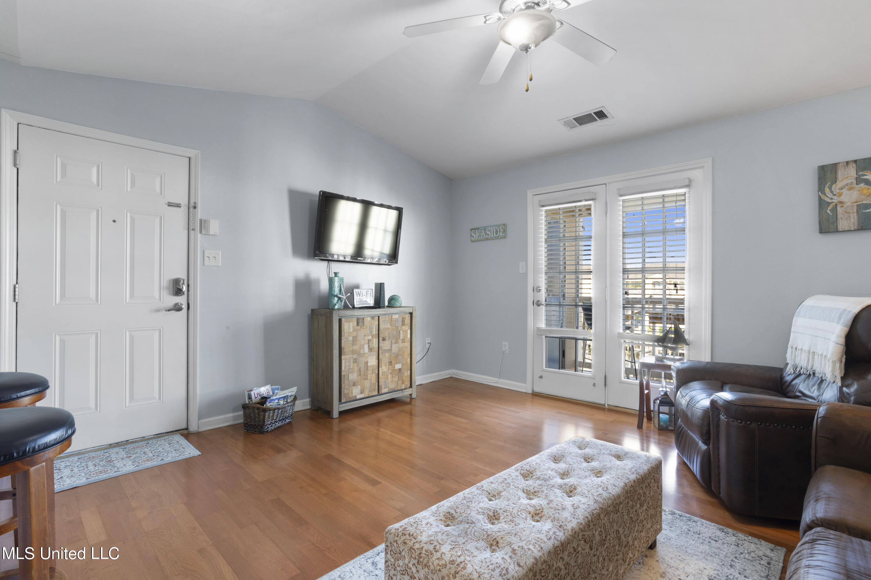 2421 Beachview B16 Drive, B16