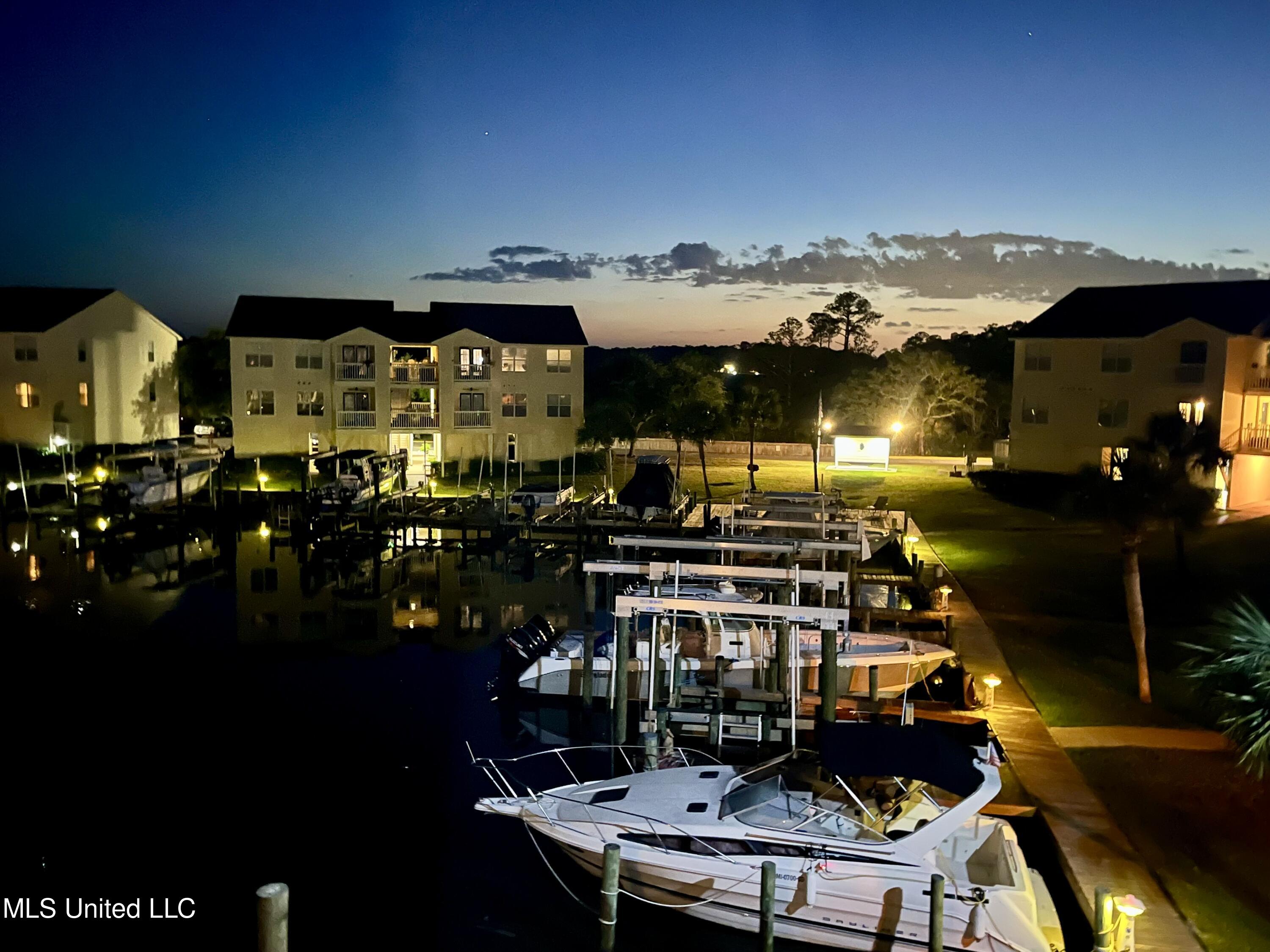 2421 Beachview B16 Drive, B16