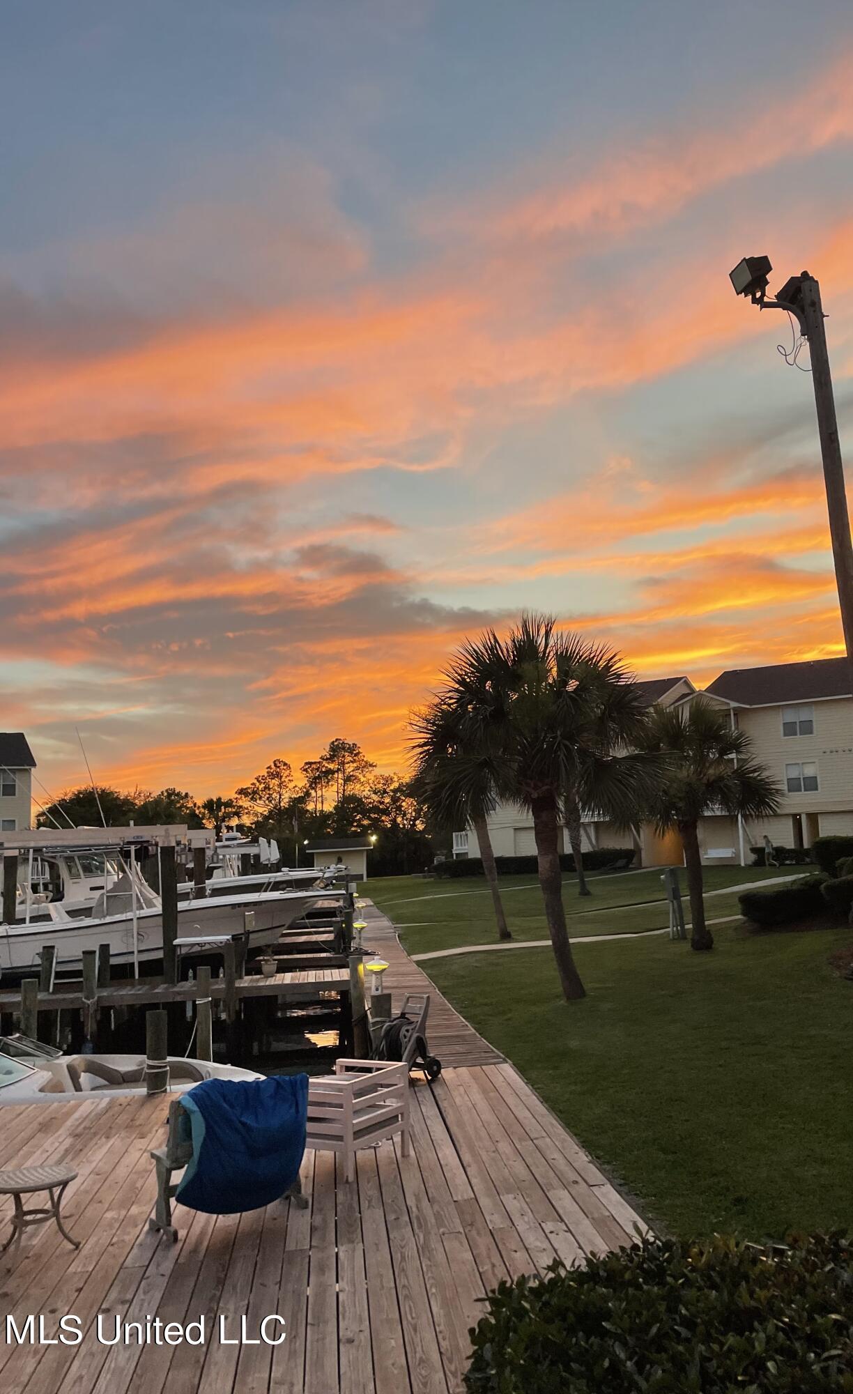 2421 Beachview B16 Drive, B16