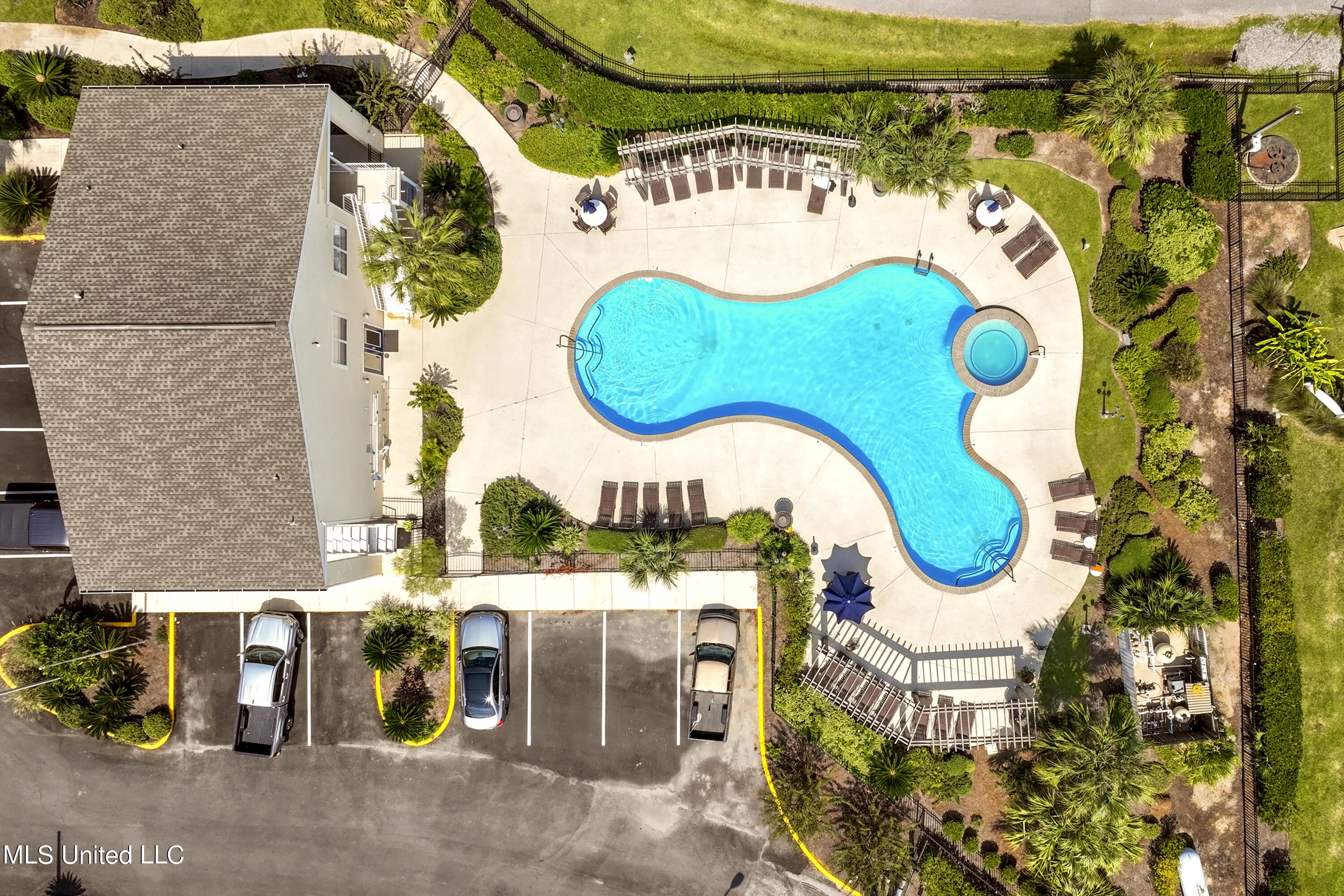2421 Beachview B16 Drive, B16