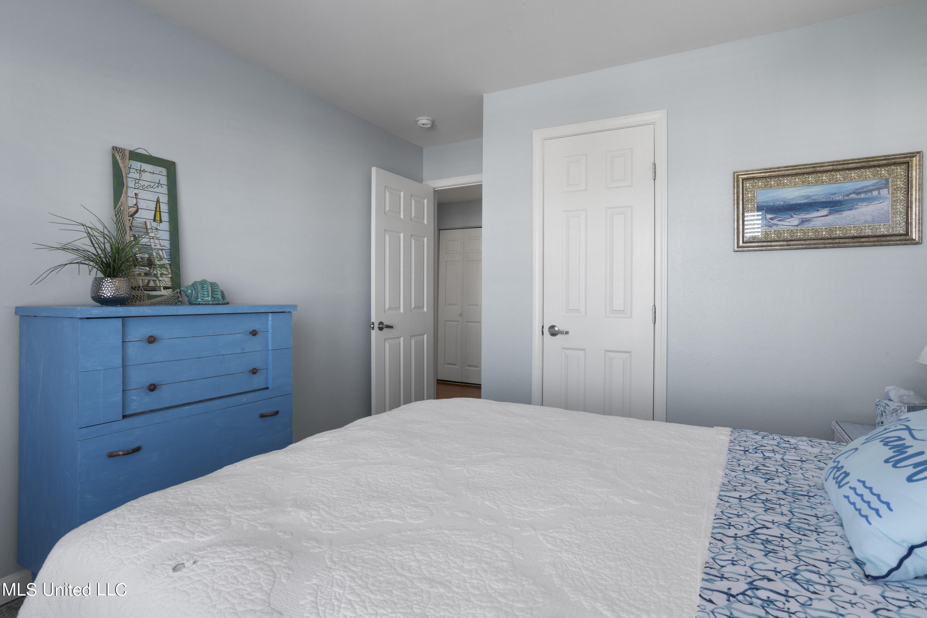 2421 Beachview B16 Drive, B16