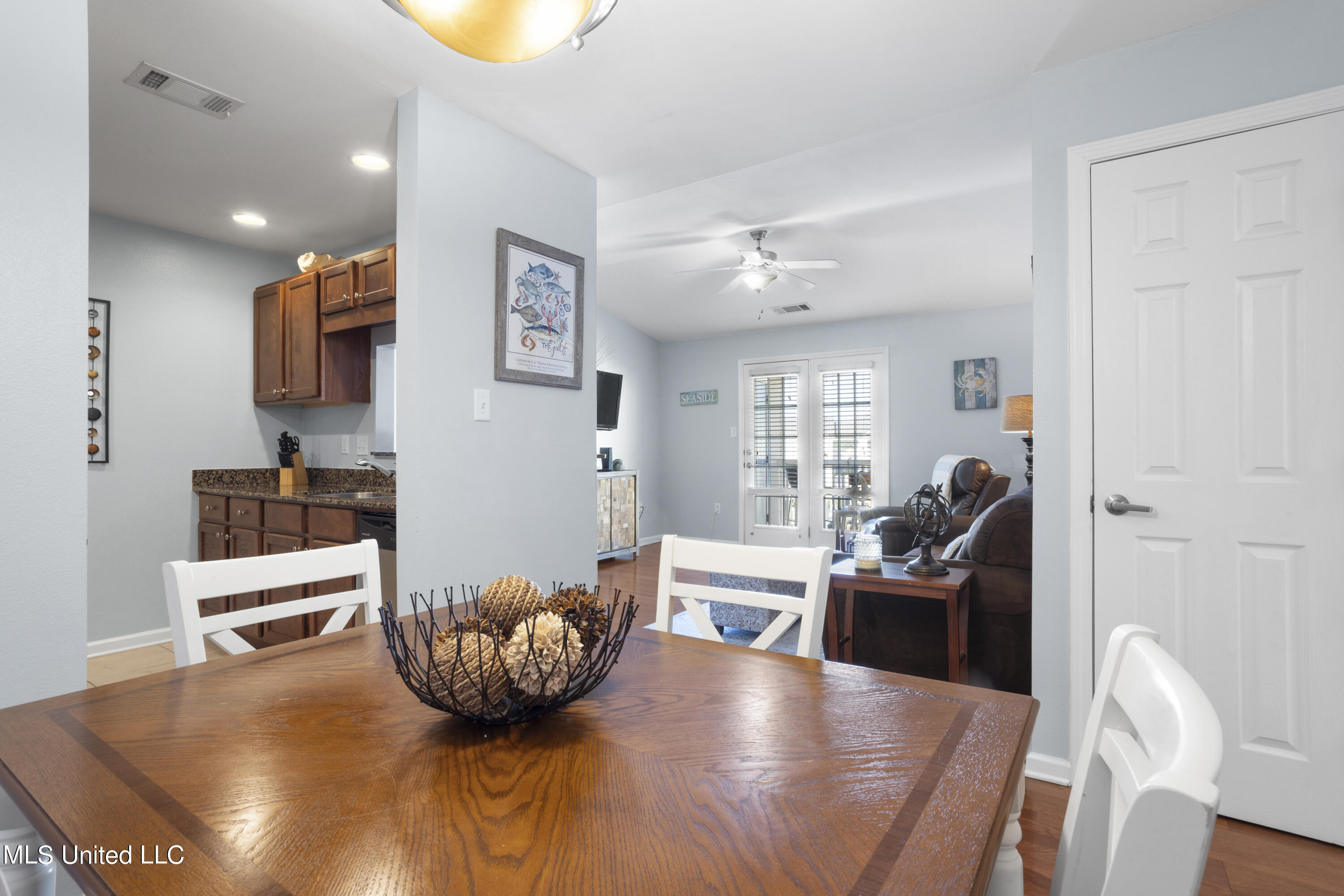 2421 Beachview B16 Drive, B16