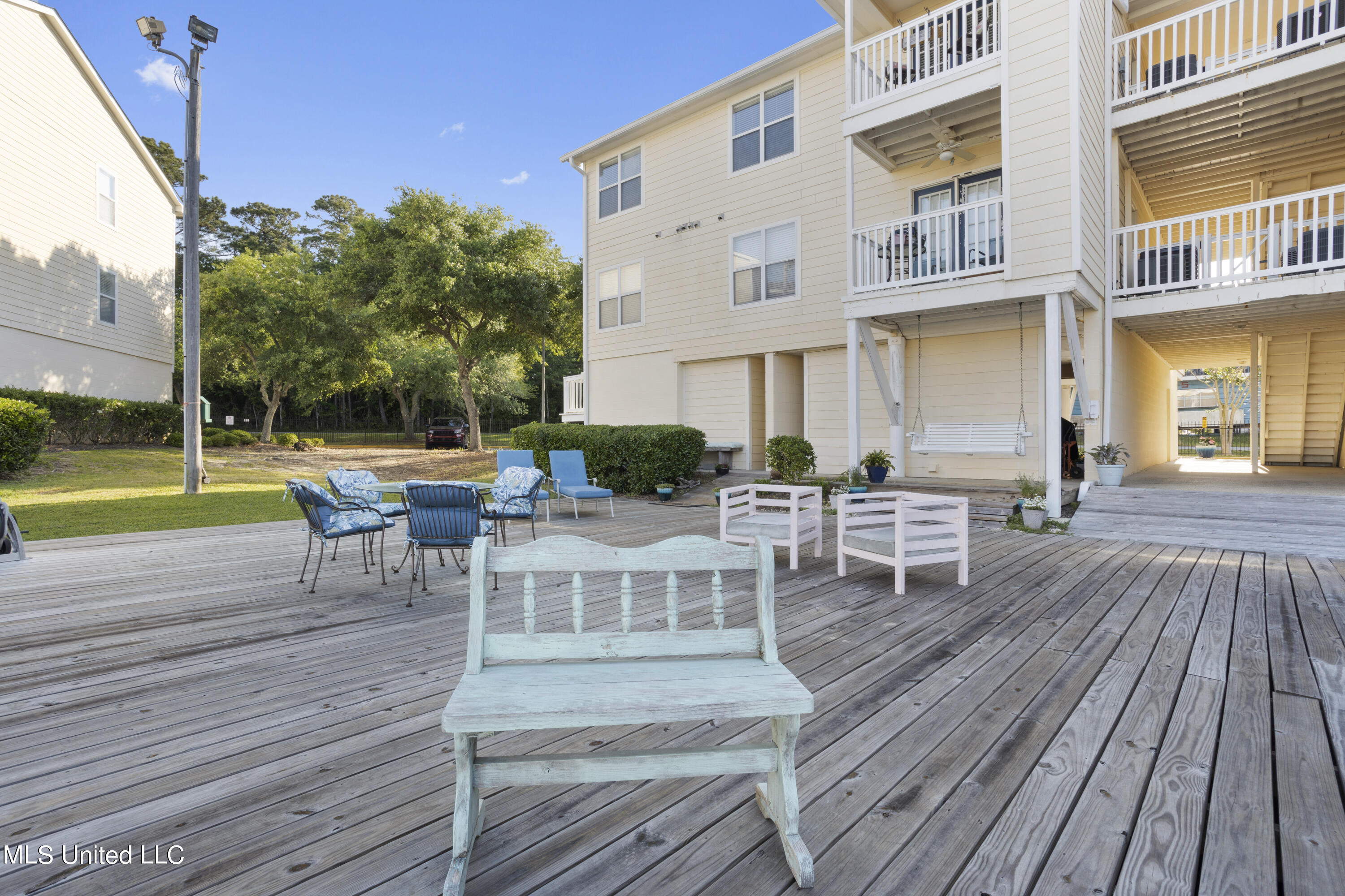 2421 Beachview B16 Drive, B16